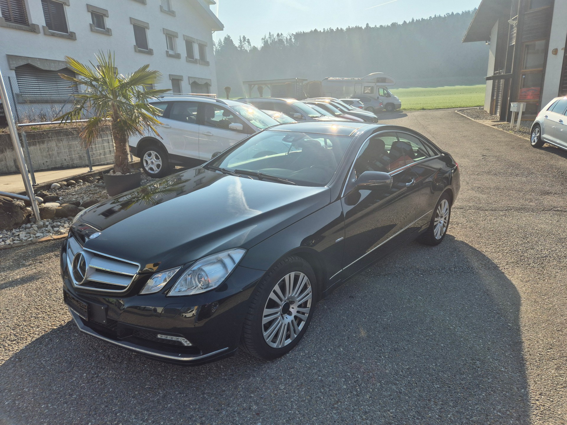 MERCEDES-BENZ E 250 CGI BlueEfficiency Automatic-image-13