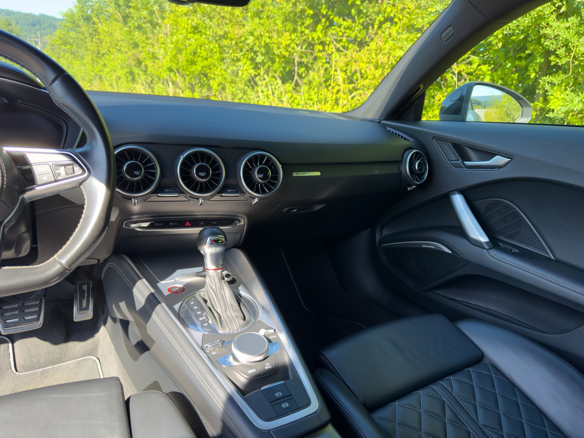 AUDI TTS Coupé 2.0 TFSI quattro S-tronic ABT (370PS)-image-2