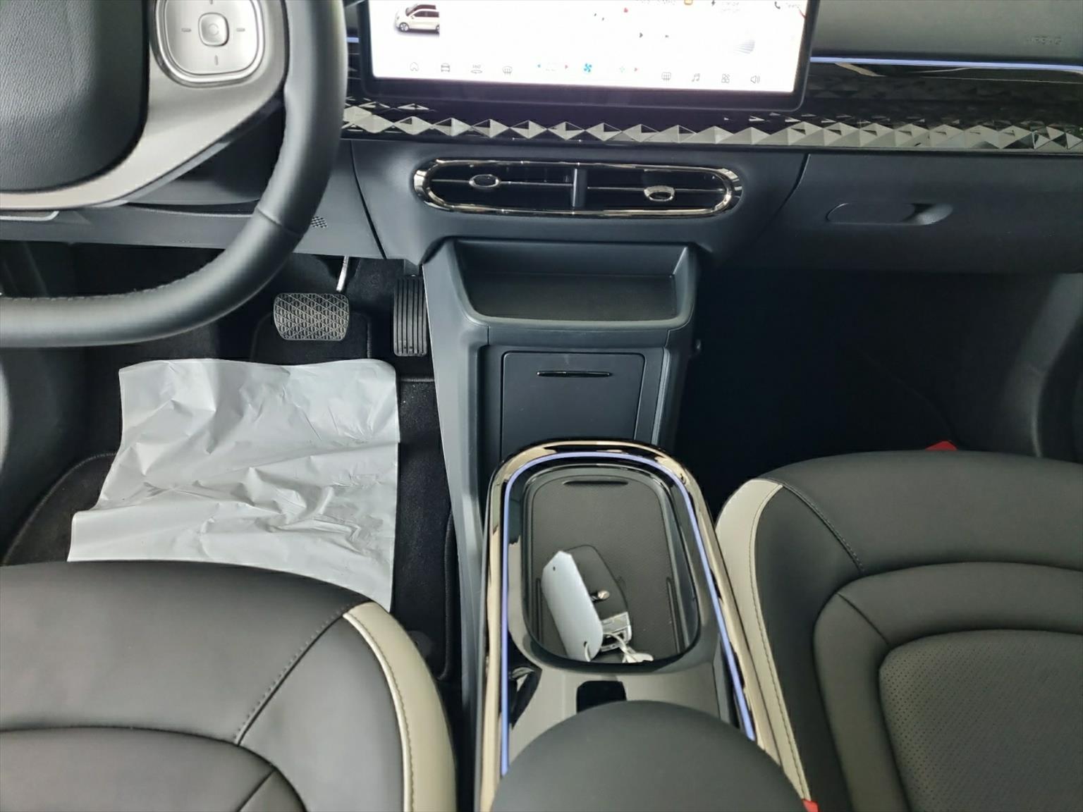 JAC E30X Elektro 51 kWh 374km Reichweite-image-7