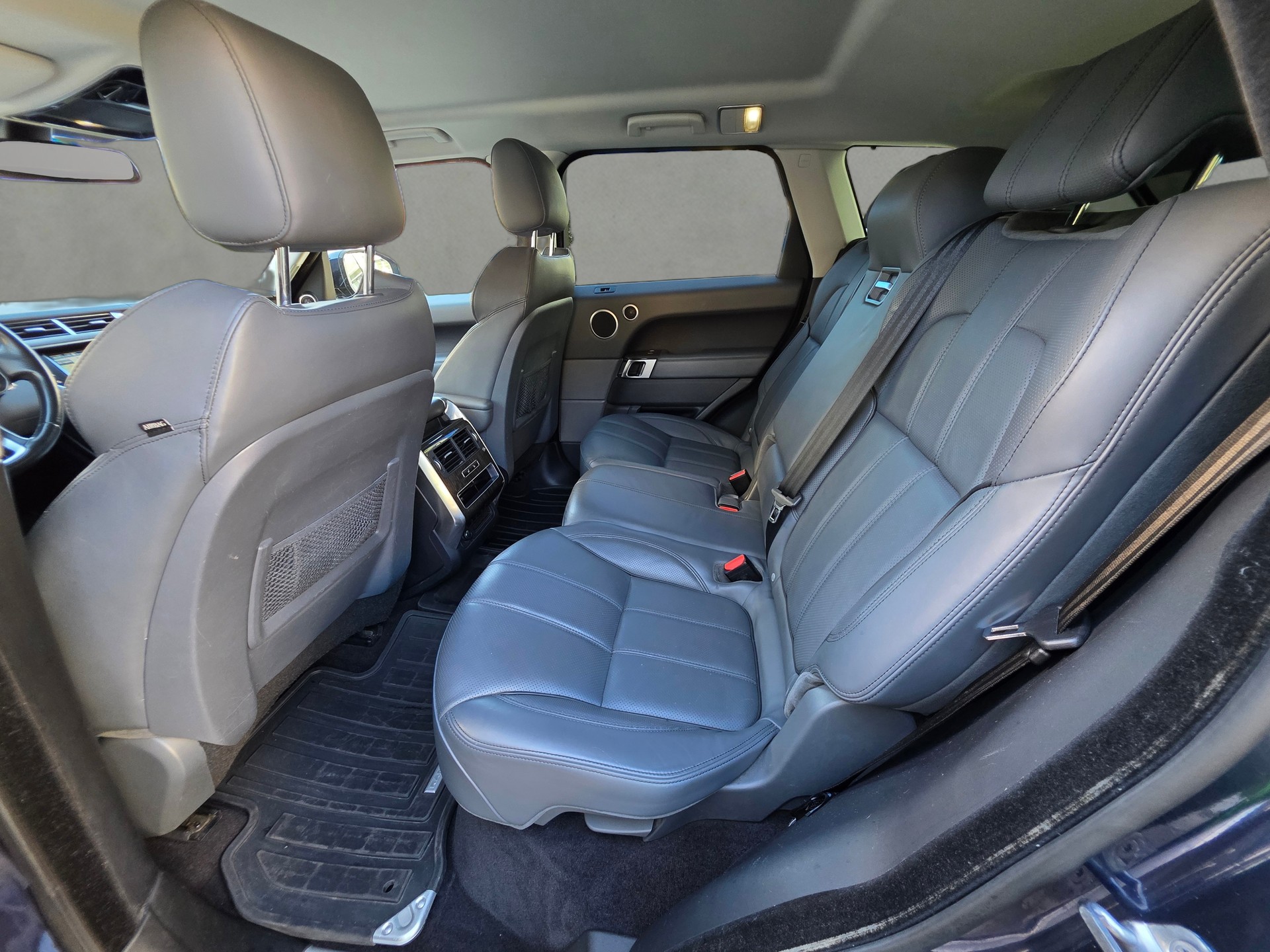 LAND ROVER Range Rover Sport 3.0 SDV6 SE Automatic-image-13