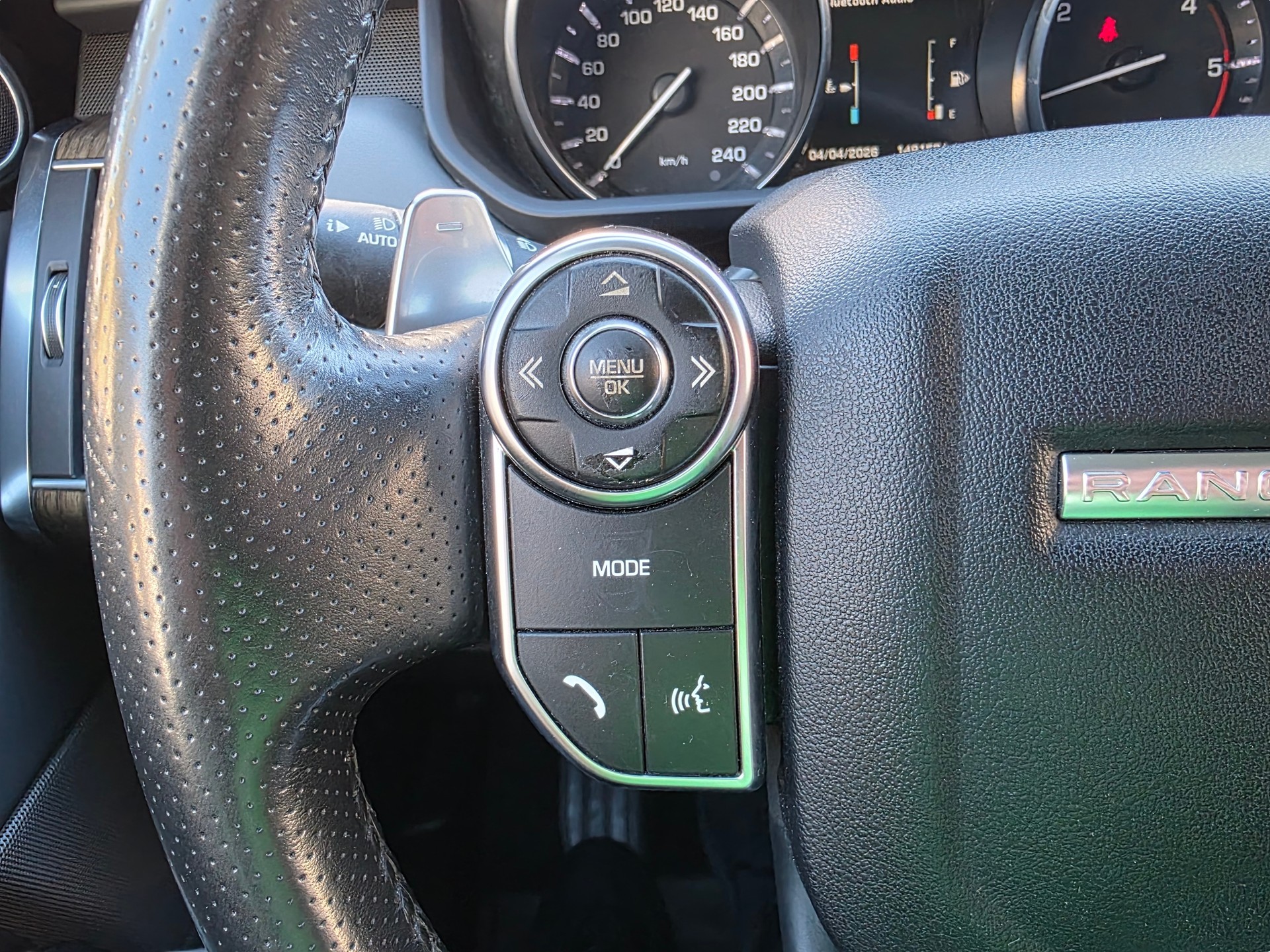 LAND ROVER Range Rover Sport 3.0 SDV6 SE Automatic-image-23