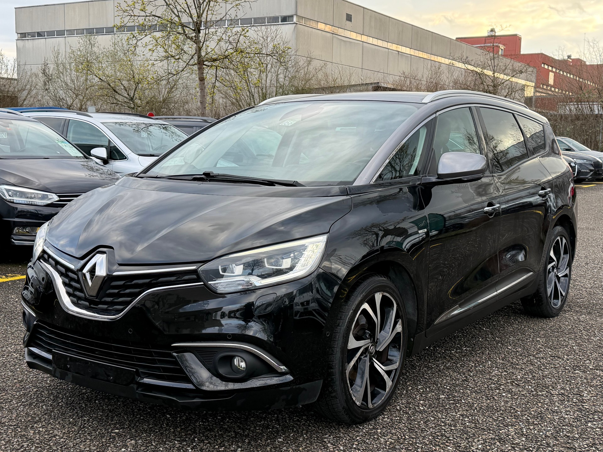 RENAULT Grand Scénic 1.6 dCi Bose EDC-image-0