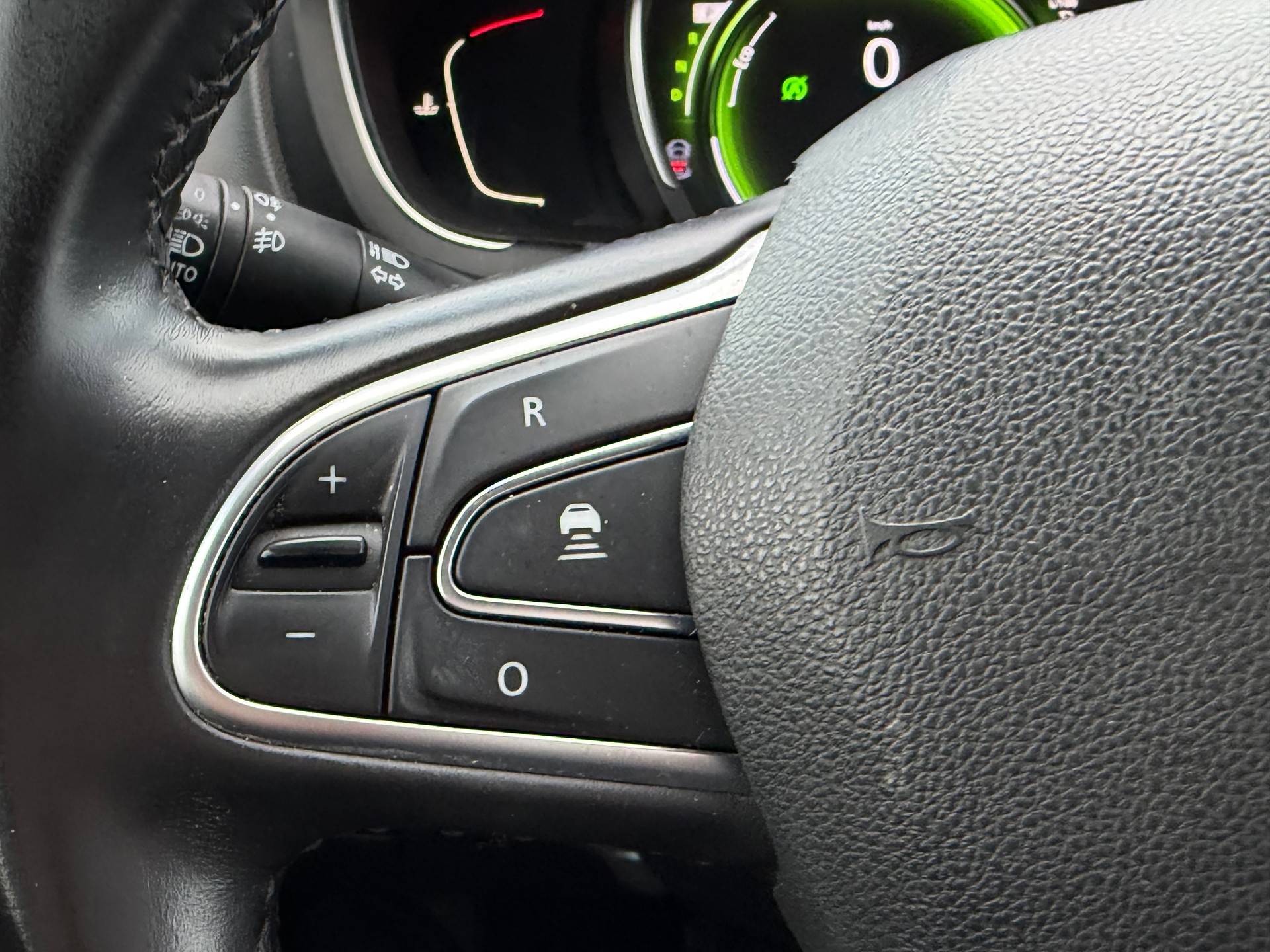 RENAULT Grand Scénic 1.6 dCi Bose EDC-image-13