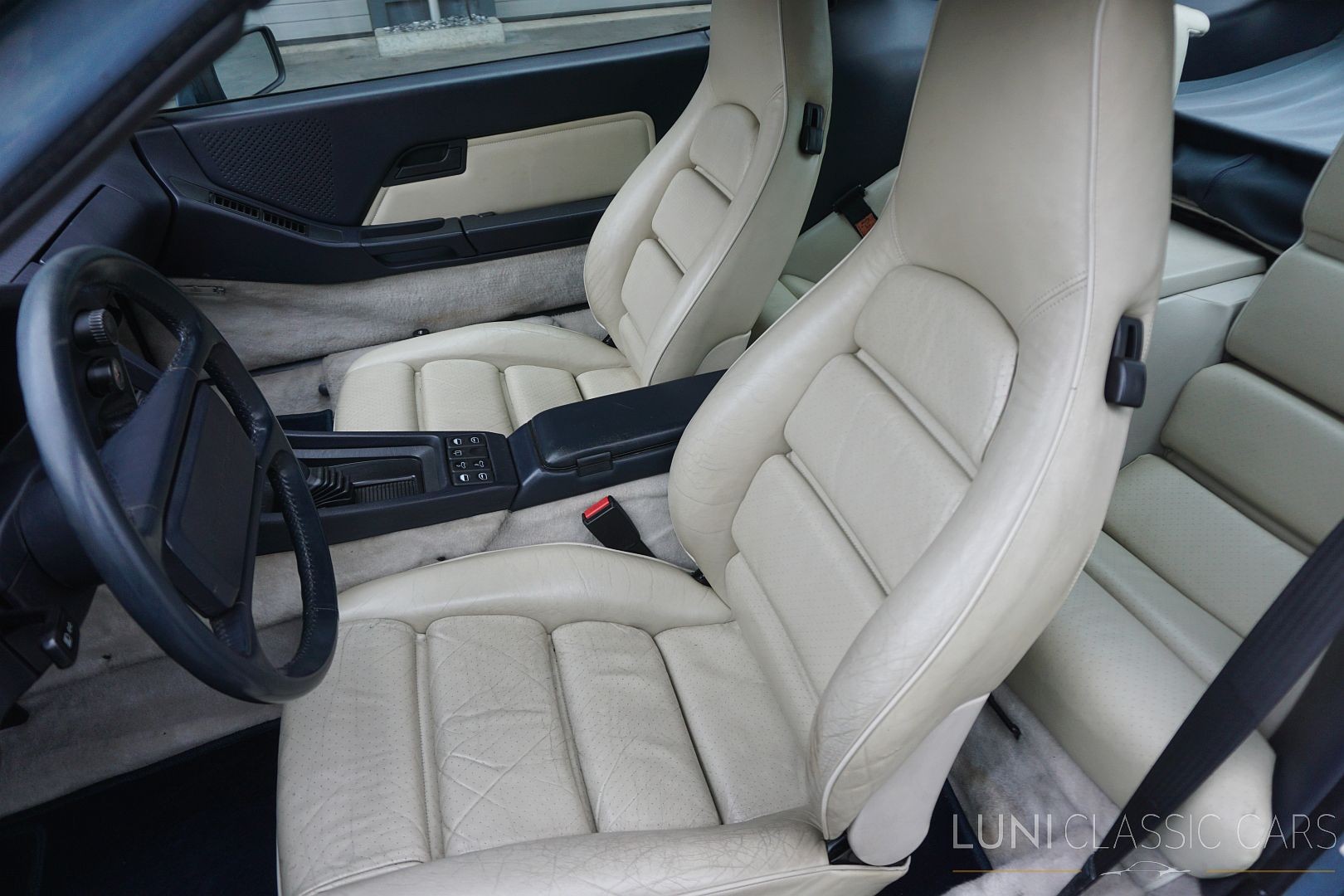PORSCHE 928 S4-image-21