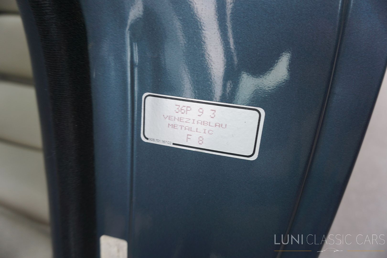 PORSCHE 928 S4-image-28