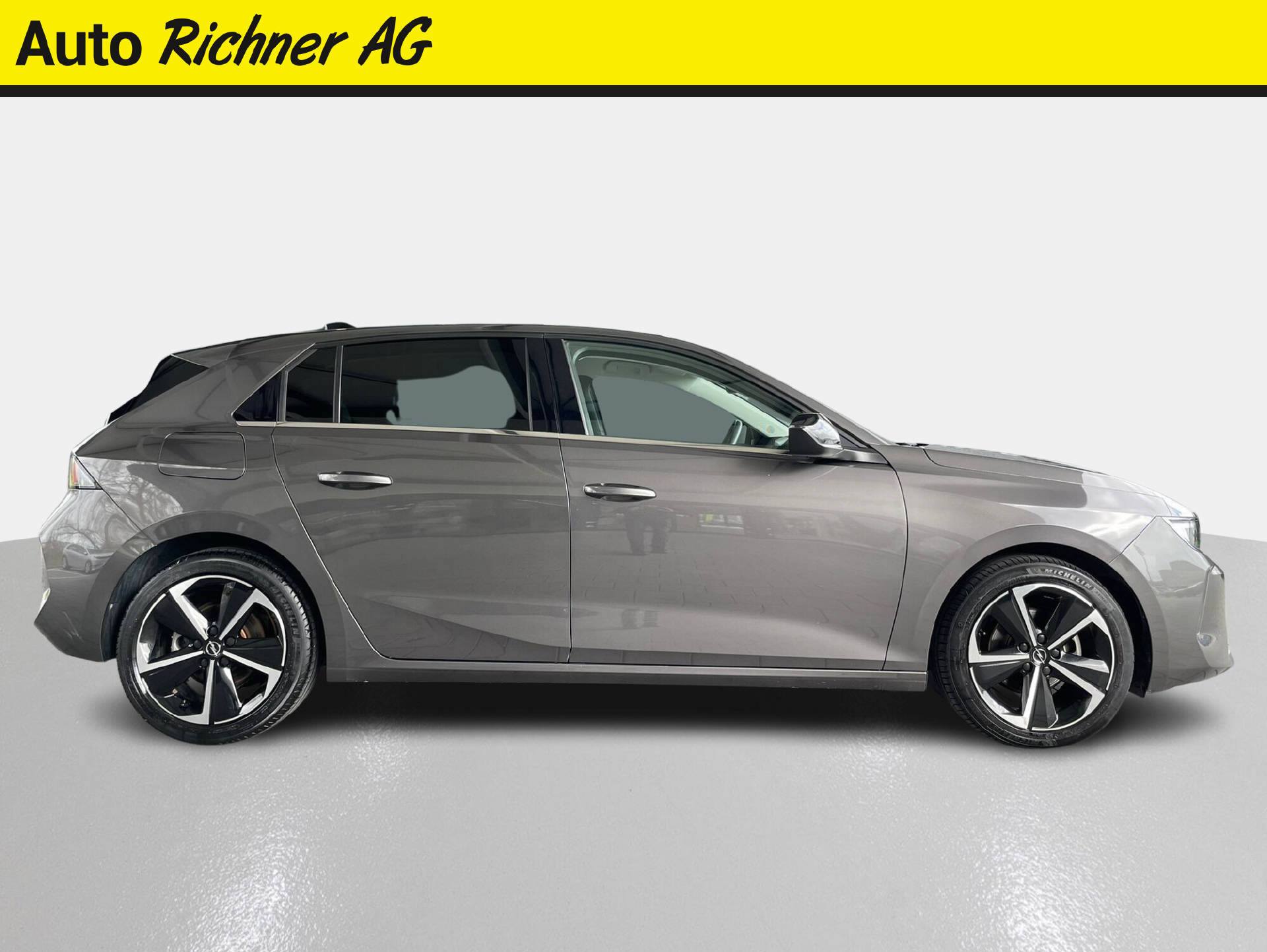 OPEL Astra 1.2 T 130 Swiss Plus-image-2