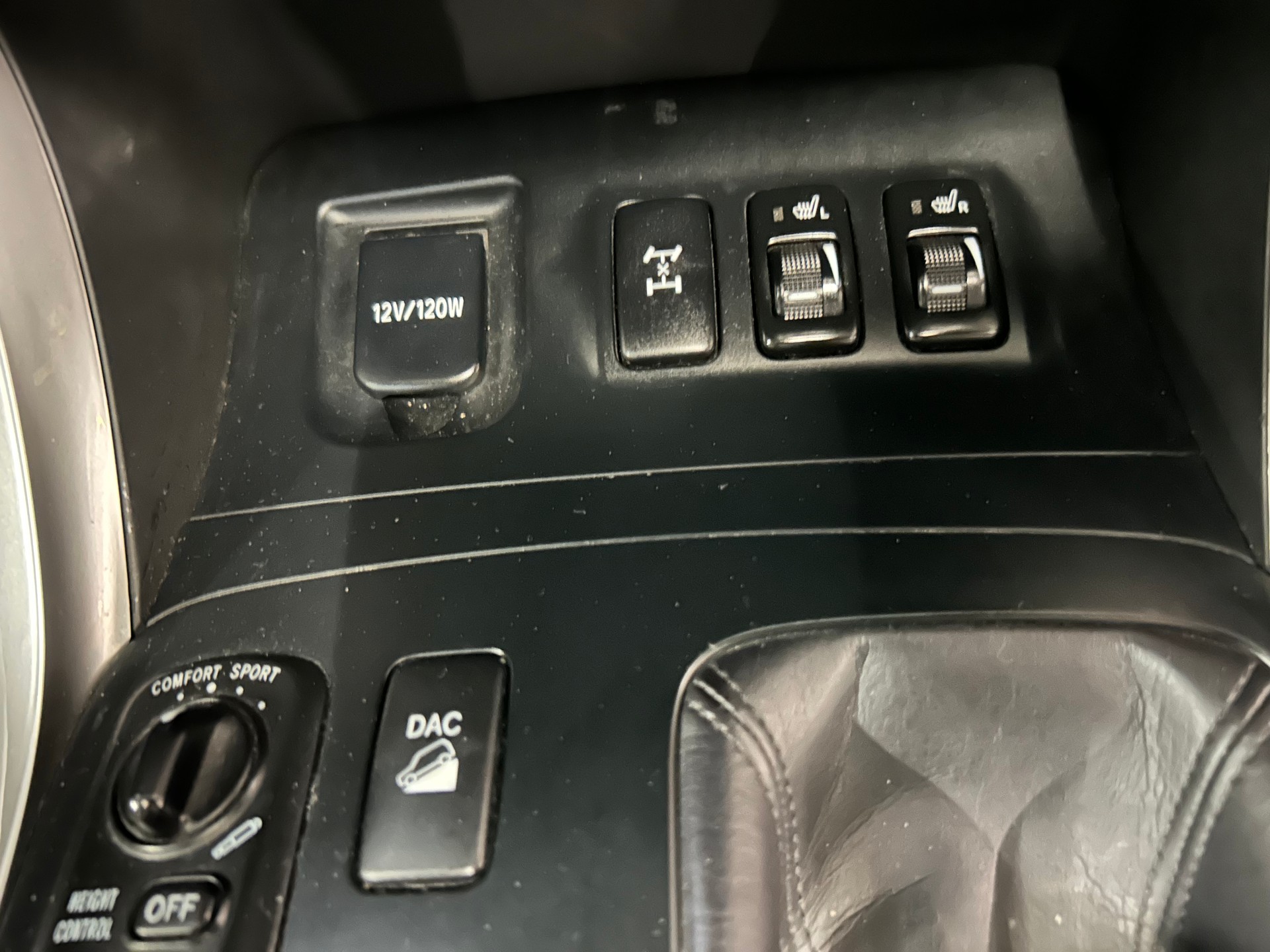 TOYOTA Land Cruiser 3.0 TD Linea Sol-image-13
