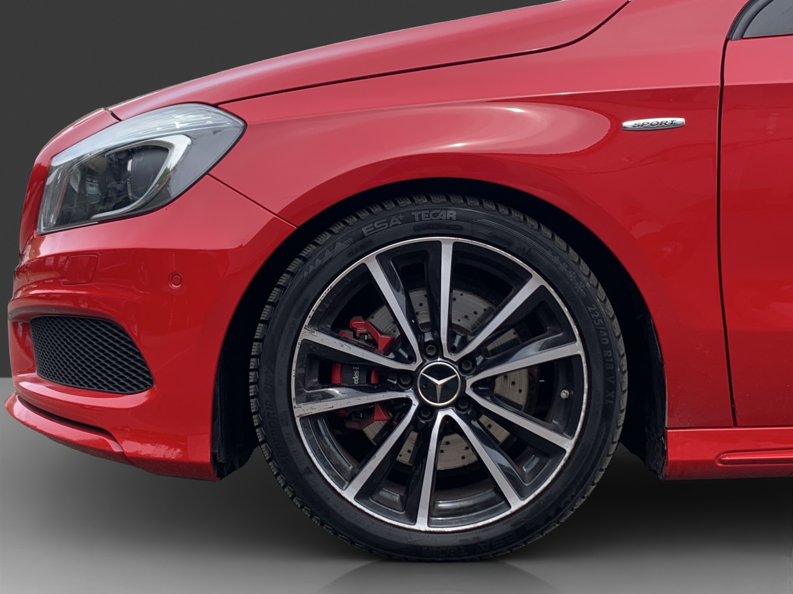 MERCEDES-BENZ A 250 Sport AMG-Line 4Matic 7G-DCT-image-8