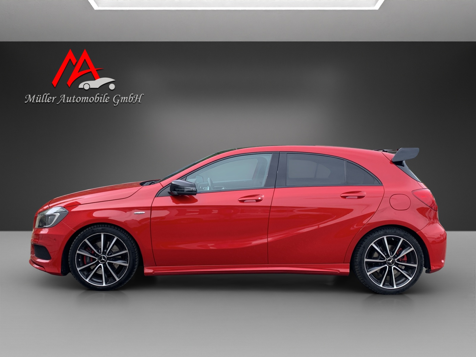 MERCEDES-BENZ A 250 Sport AMG-Line 4Matic 7G-DCT-image-6