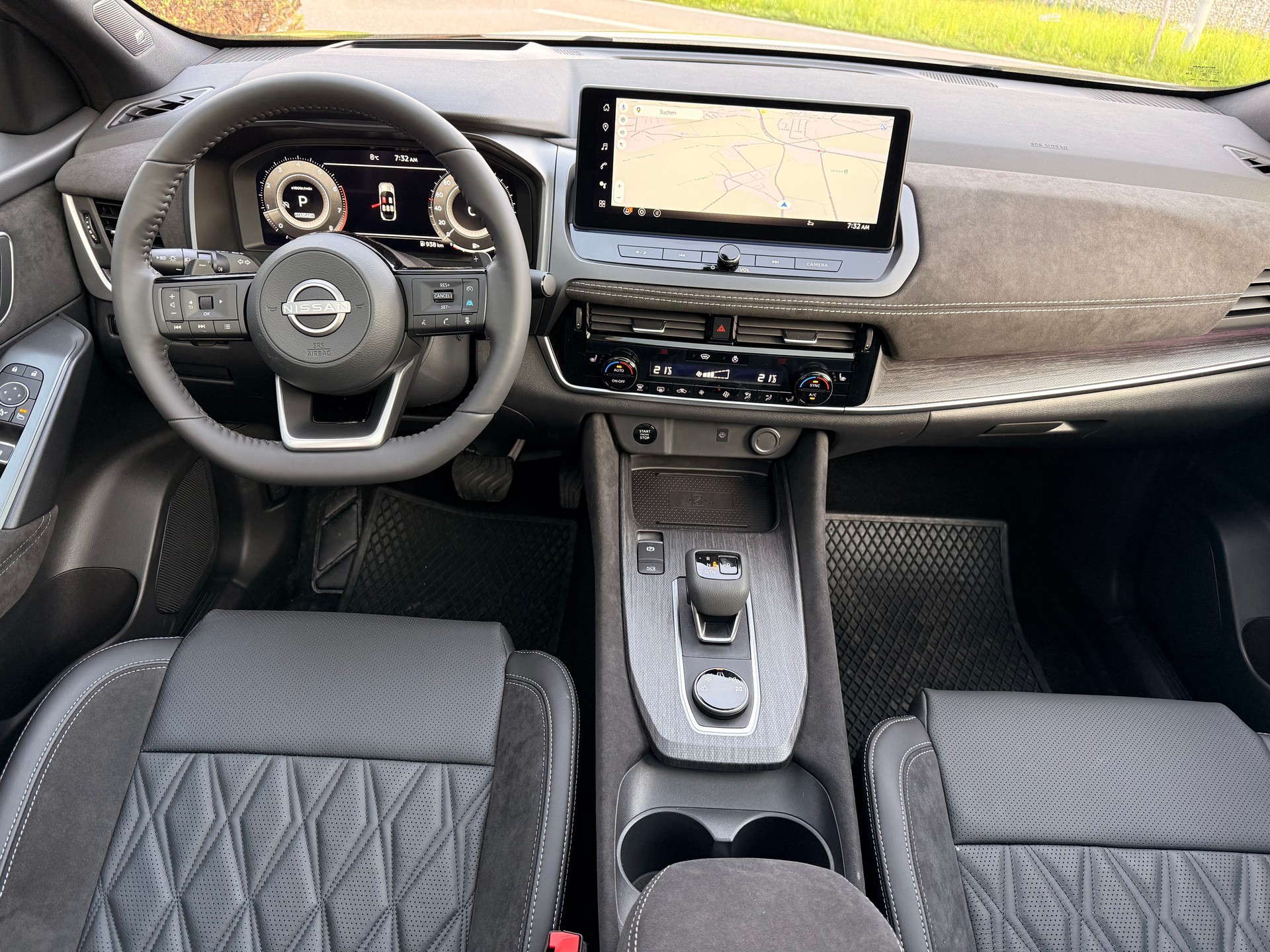 NISSAN Qashqai 1.3MHEV Tekna+ 4x4-image-5