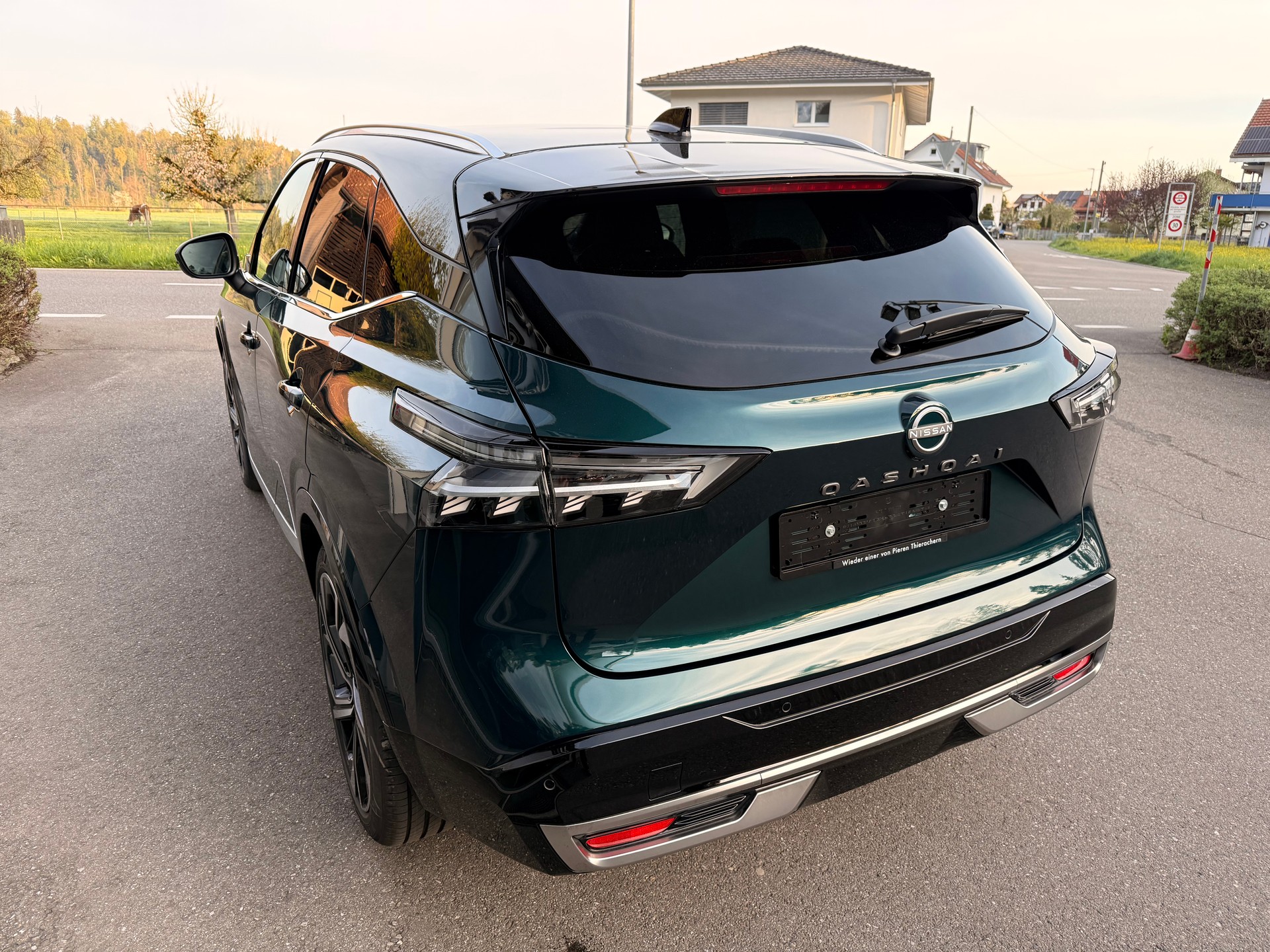 NISSAN Qashqai 1.3MHEV Tekna+ 4x4-image-2