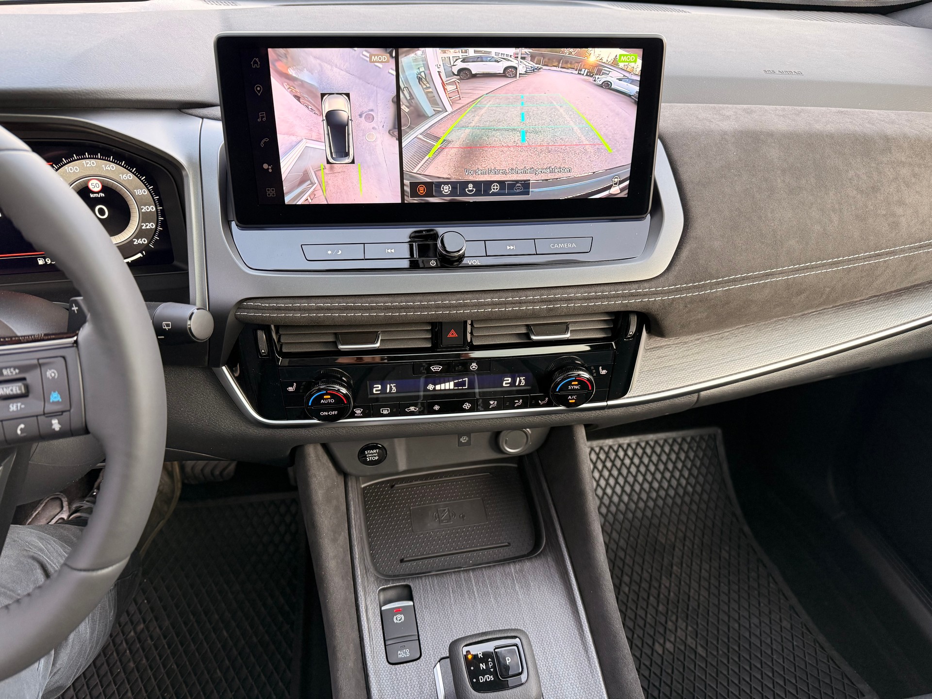 NISSAN Qashqai 1.3MHEV Tekna+ 4x4-image-8