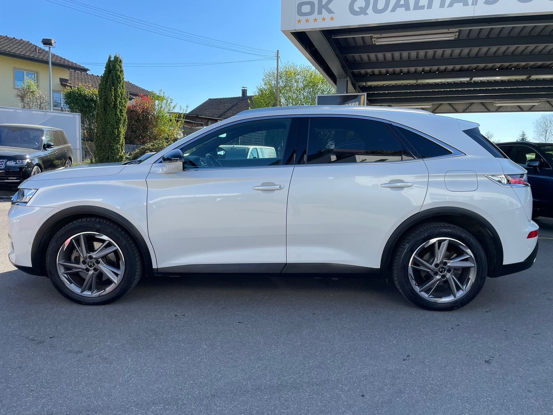 DS AUTOMOBILES DS 7 Crossback E-Tense 300 4x4 Louvre-image-4