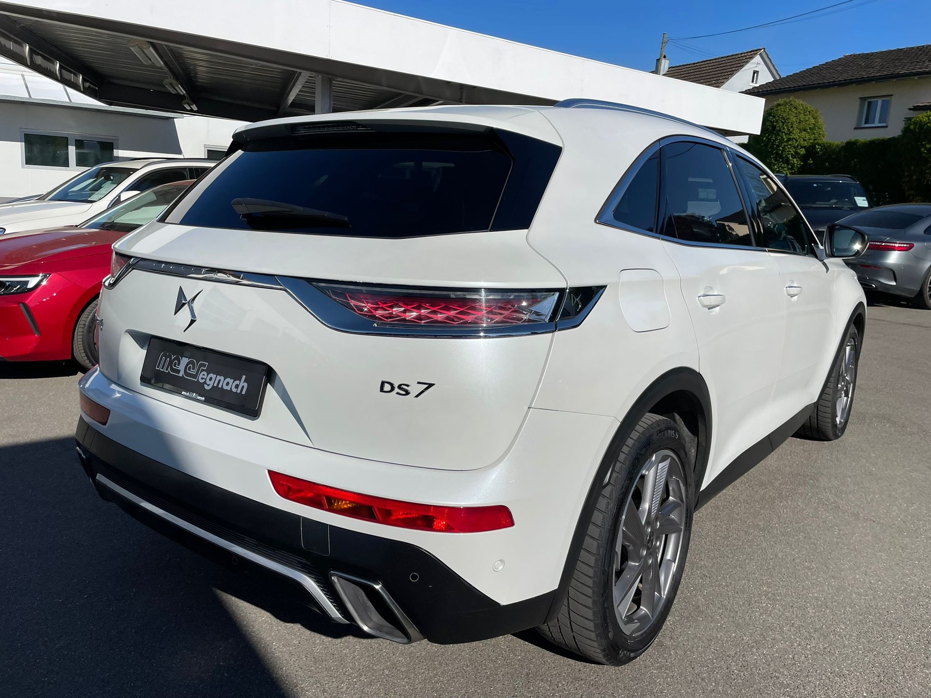 DS AUTOMOBILES DS 7 Crossback E-Tense 300 4x4 Louvre-image-6
