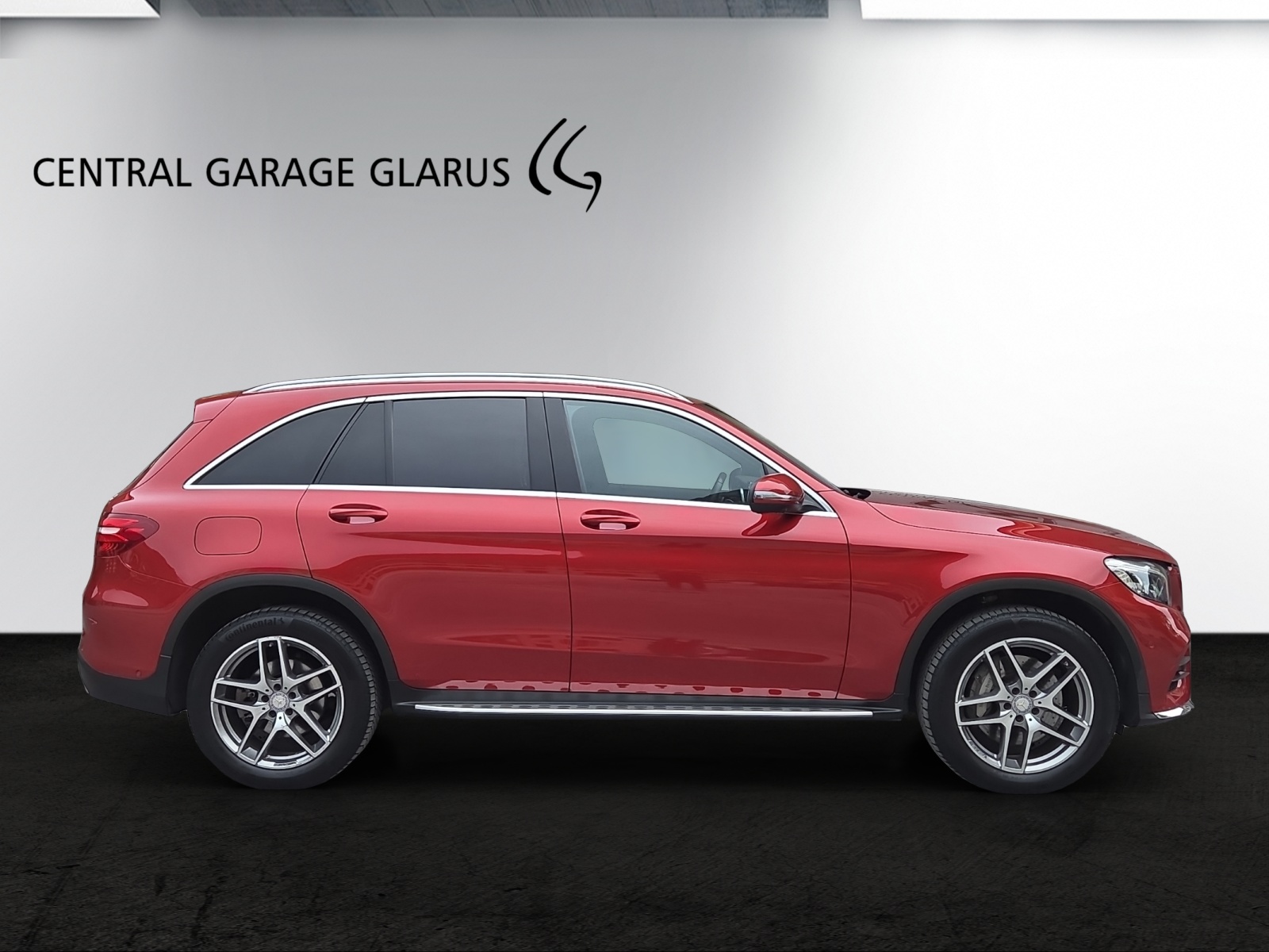 MERCEDES-BENZ GLC 250 AMG Line 4Matic 9G-Tronic-image-4