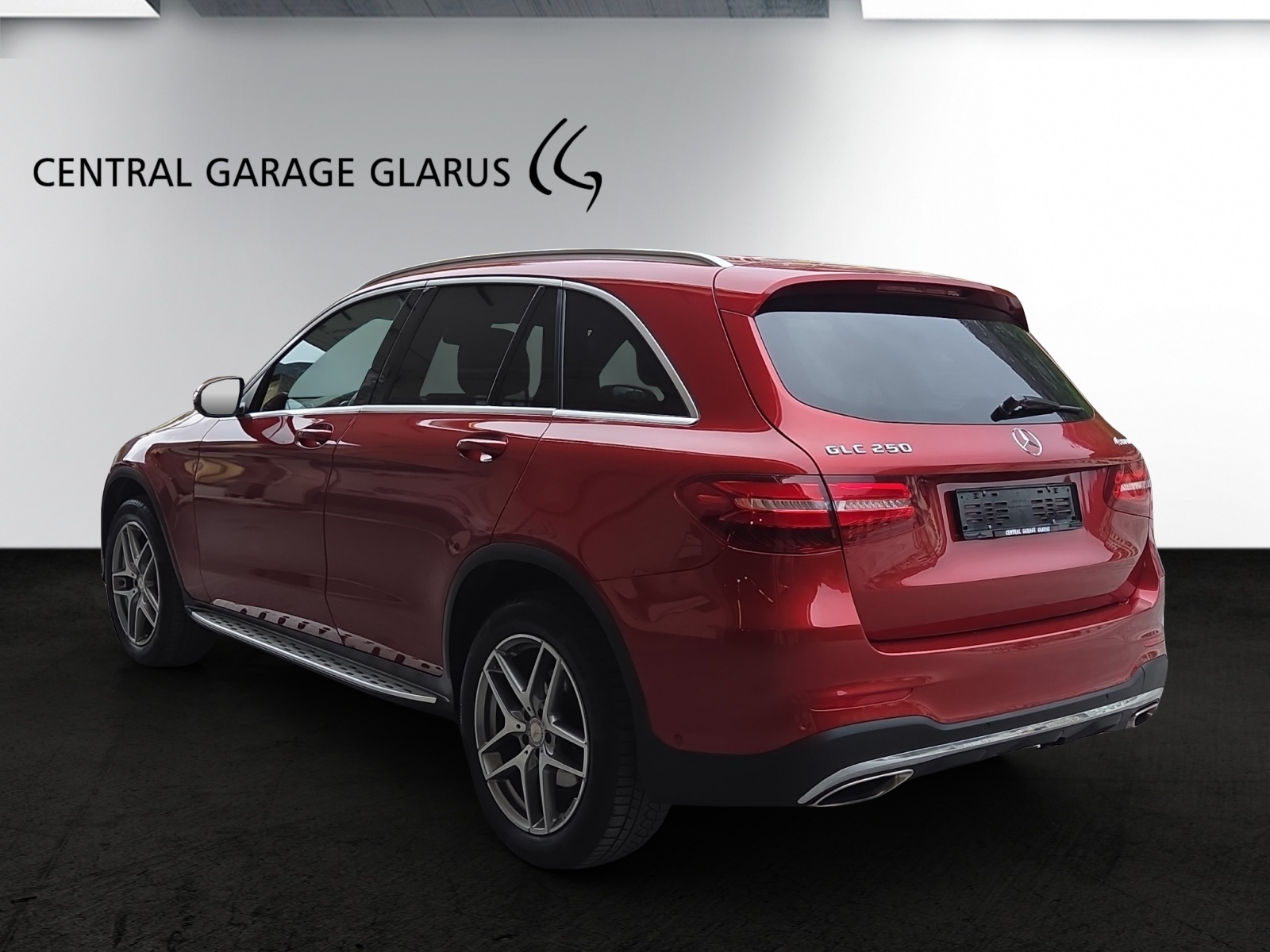 MERCEDES-BENZ GLC 250 AMG Line 4Matic 9G-Tronic-image-6