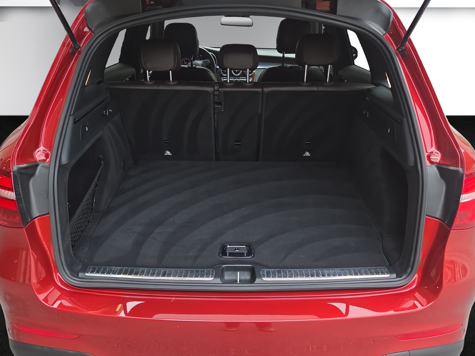 MERCEDES-BENZ GLC 250 AMG Line 4Matic 9G-Tronic-image-17