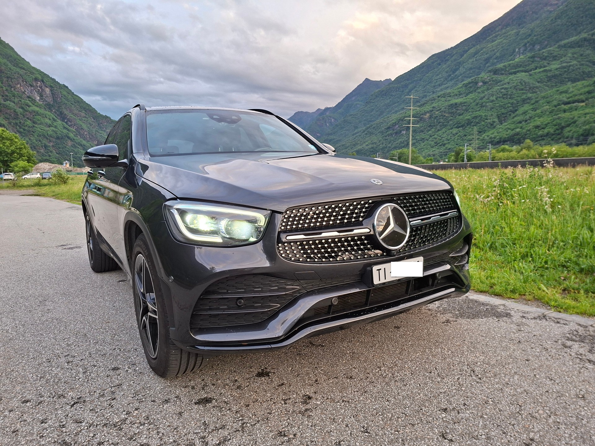 MERCEDES-BENZ GLC 220 d 4m-image-2