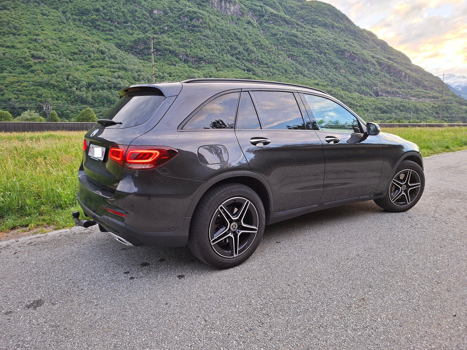 MERCEDES-BENZ GLC 220 d 4m-image-1