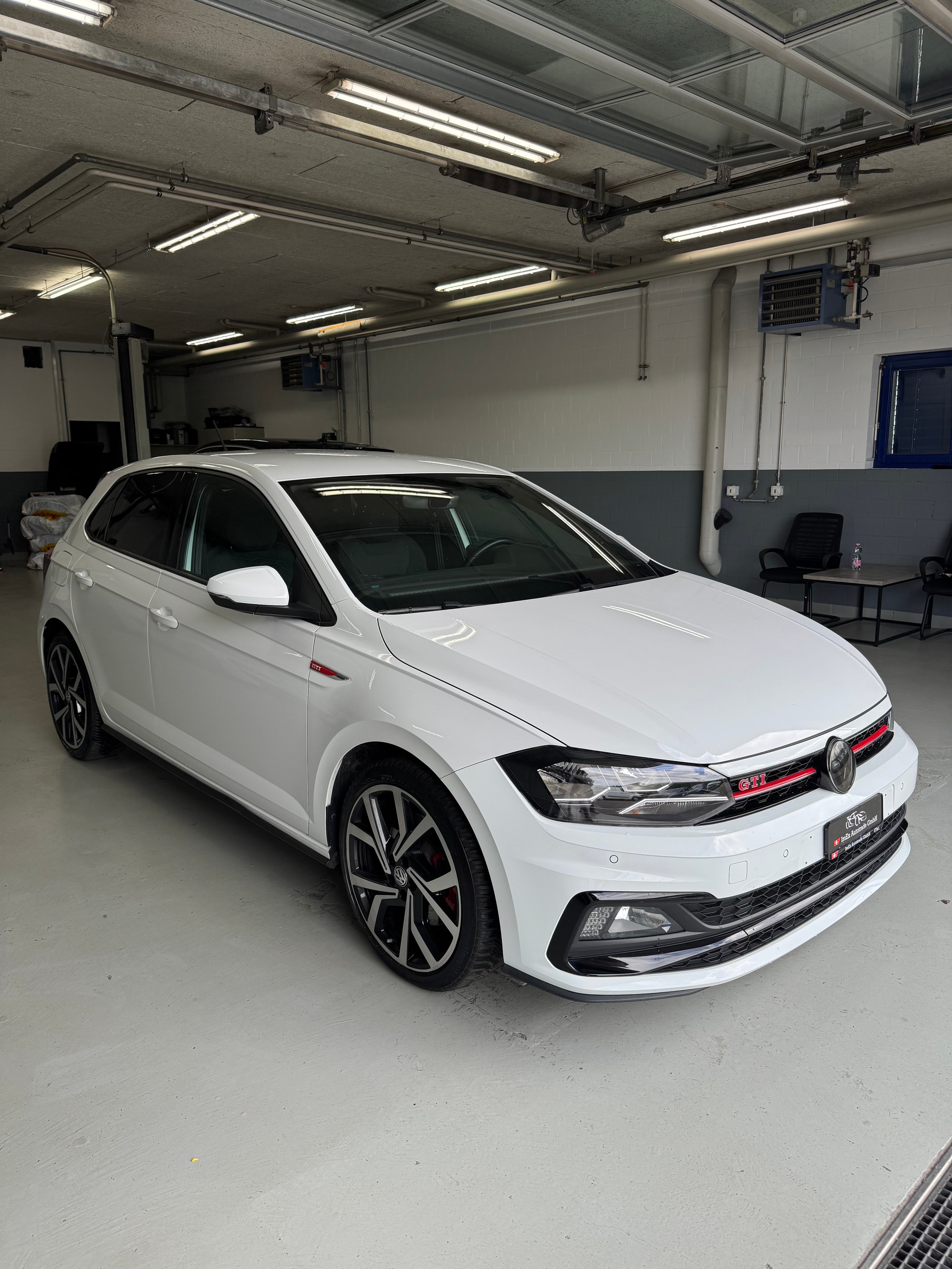 VW Polo 2.0 TSI GTI DSG-image-3