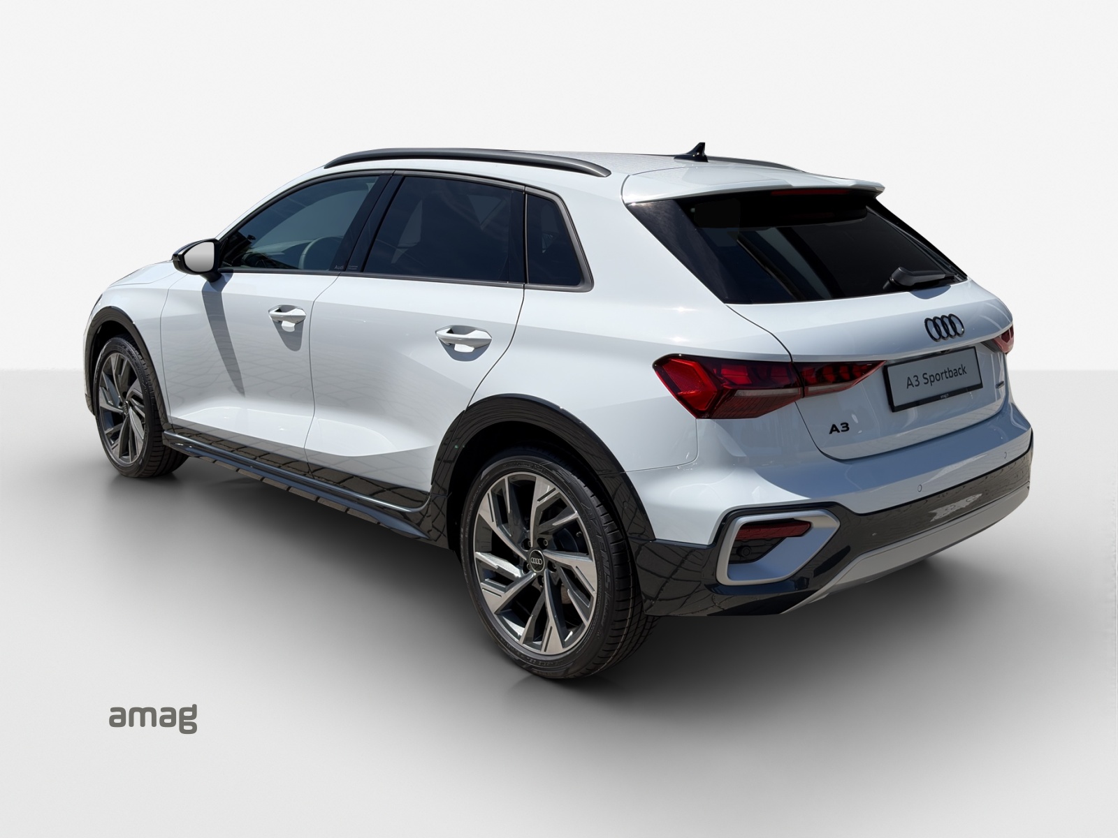 AUDI A3 allstreet TFSI 150 kW quattro S tronic-image-2