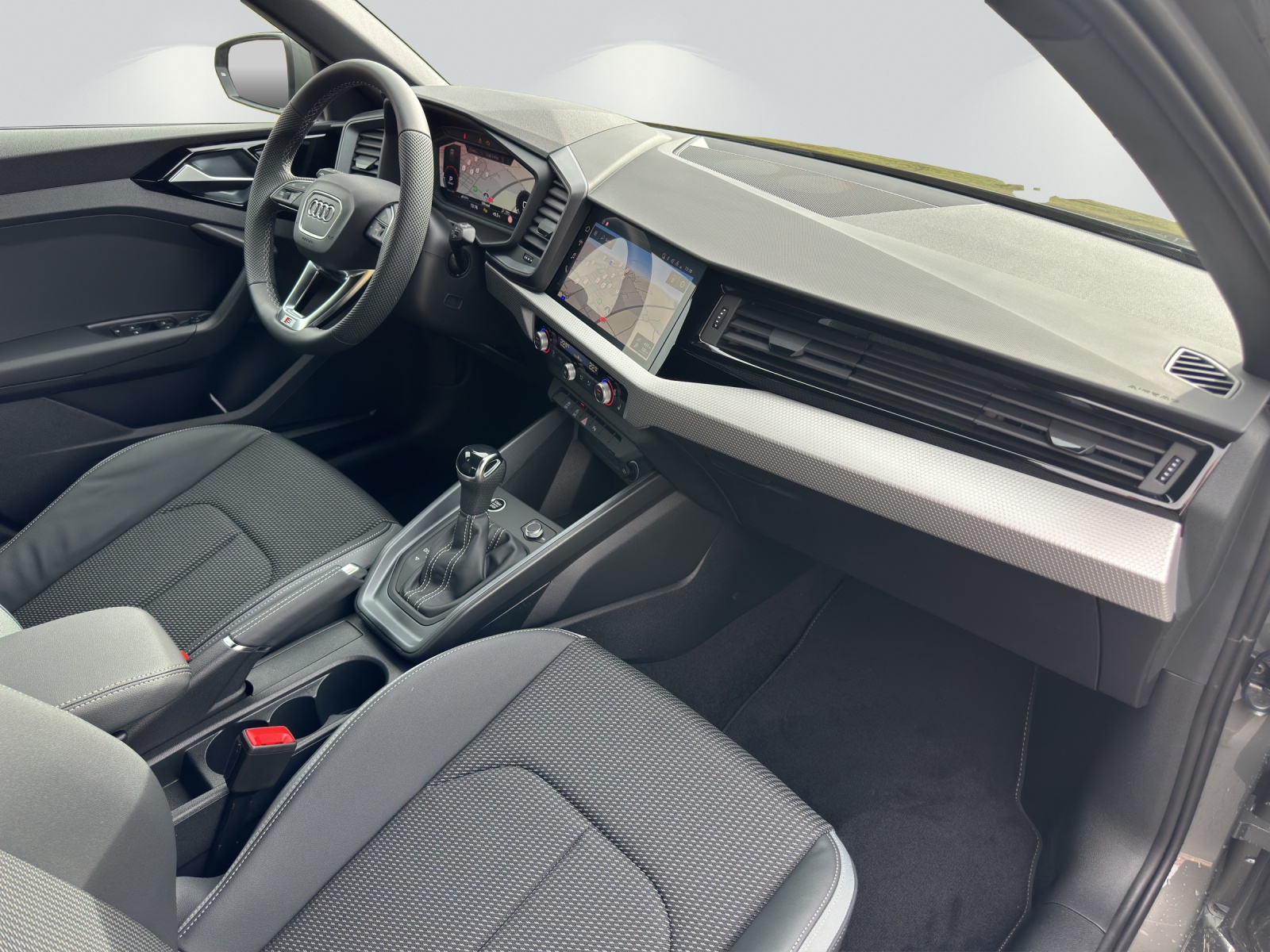 AUDI A1 Sportback 30 TFSI Attraction S-tronic-image-7