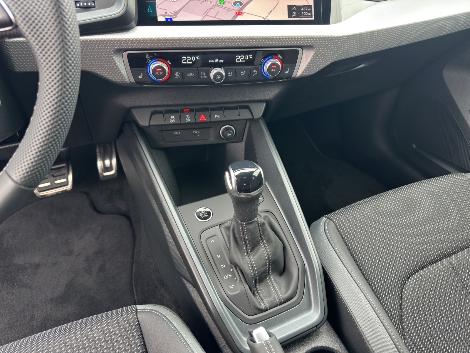 AUDI A1 Sportback 30 TFSI Attraction S-tronic-image-15