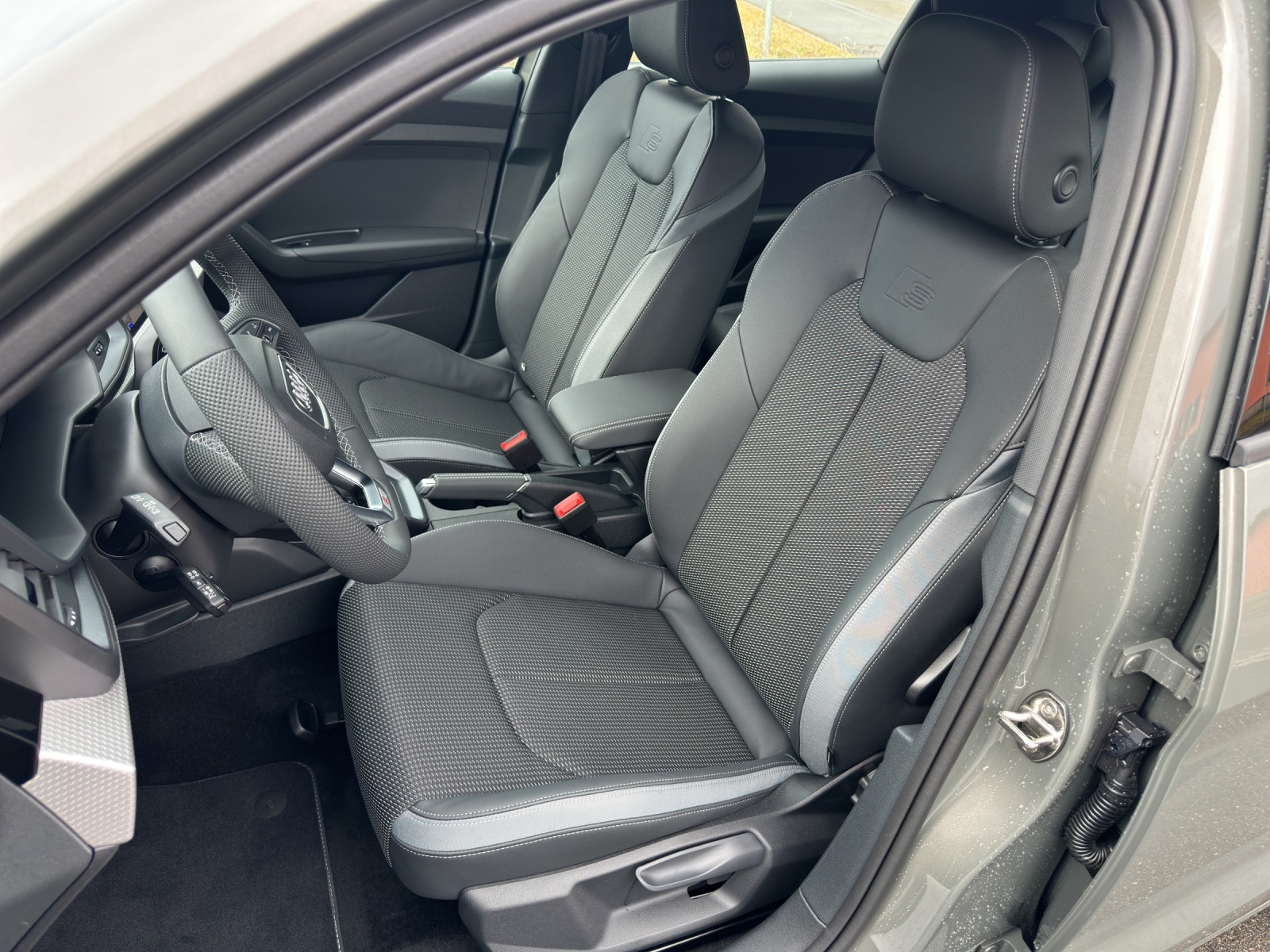 AUDI A1 Sportback 30 TFSI Attraction S-tronic-image-11