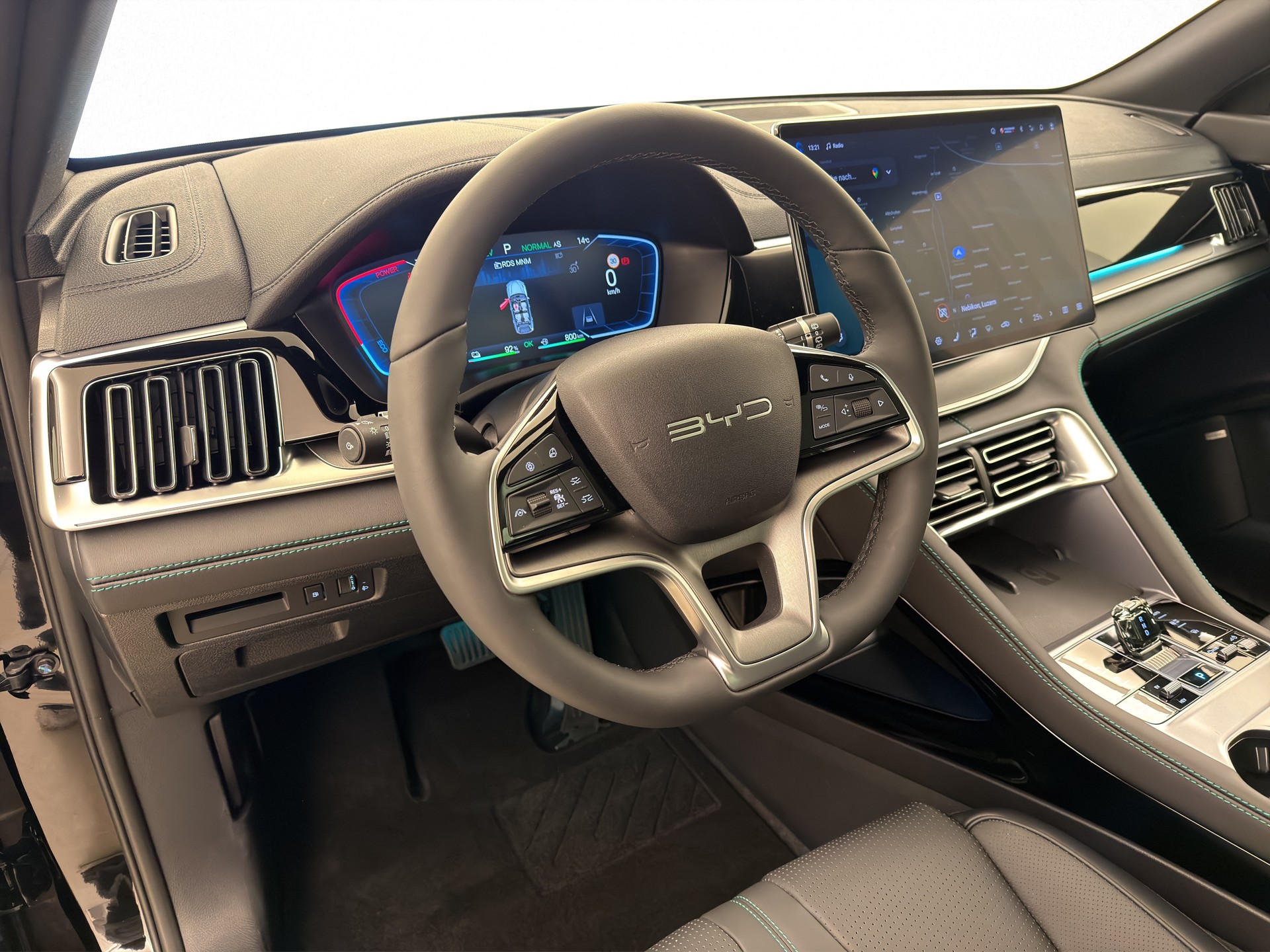 BYD Seal U DM-i Design AWD-image-13