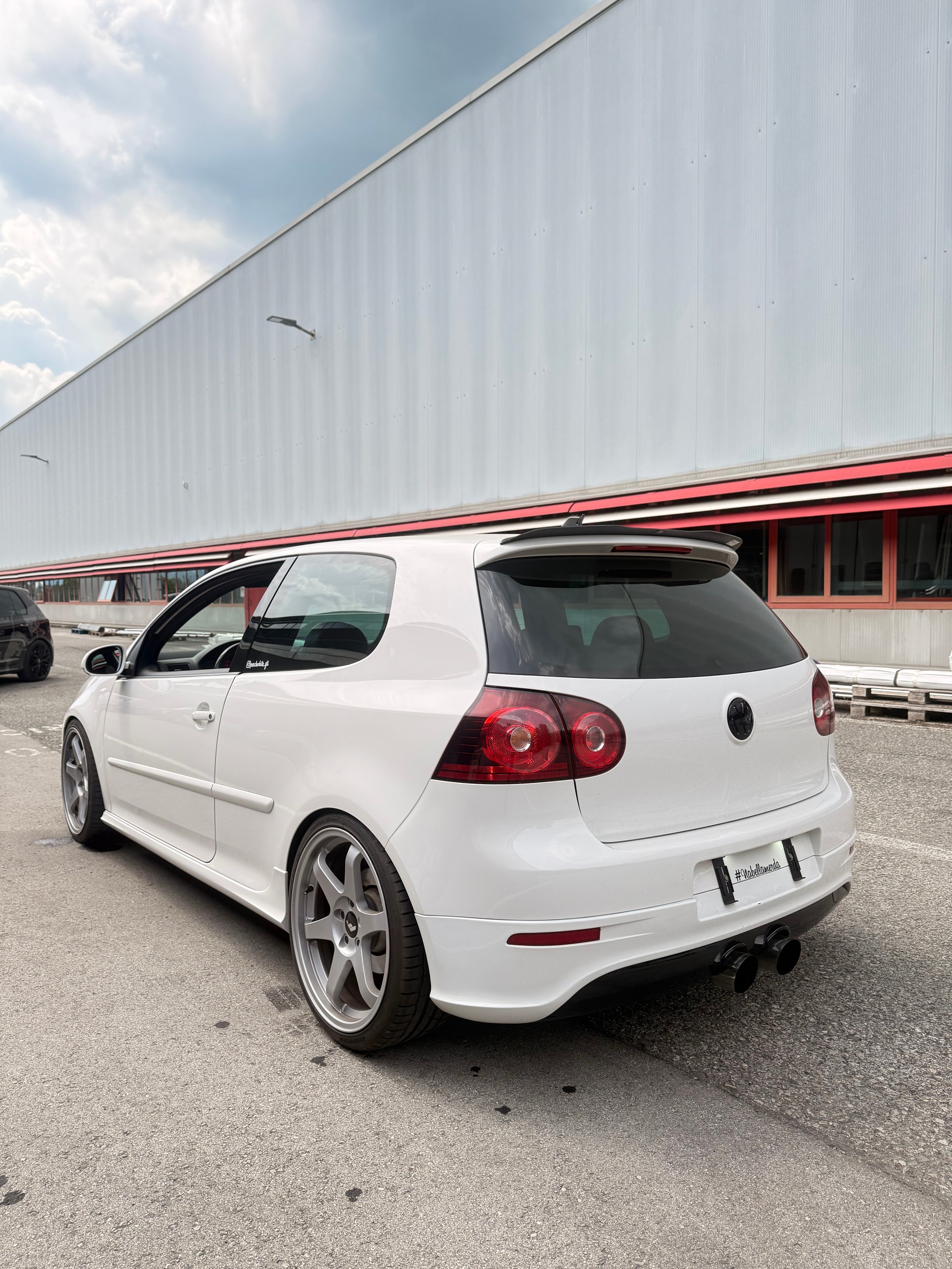 VW Golf 2.0 TFSI GTI Edition 30-image-4