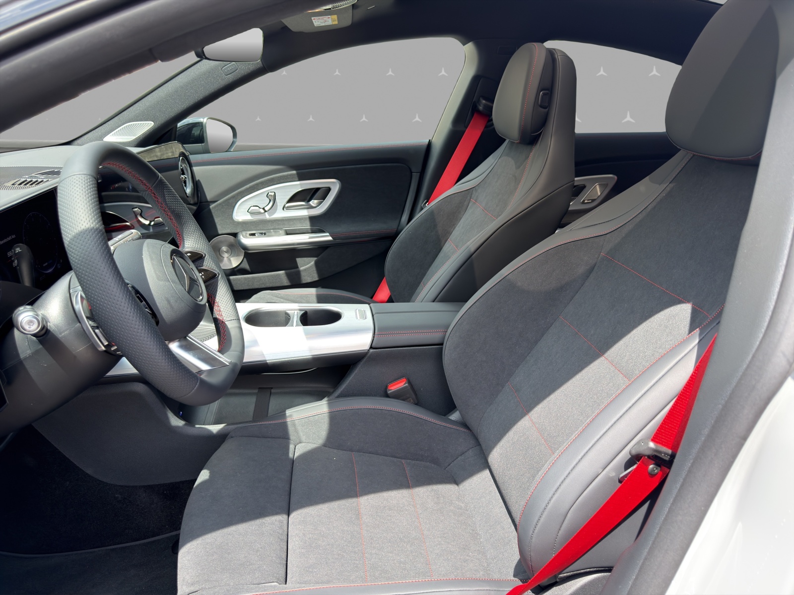 MERCEDES-BENZ CLA 220 8G-DCT 4Matic-image-7