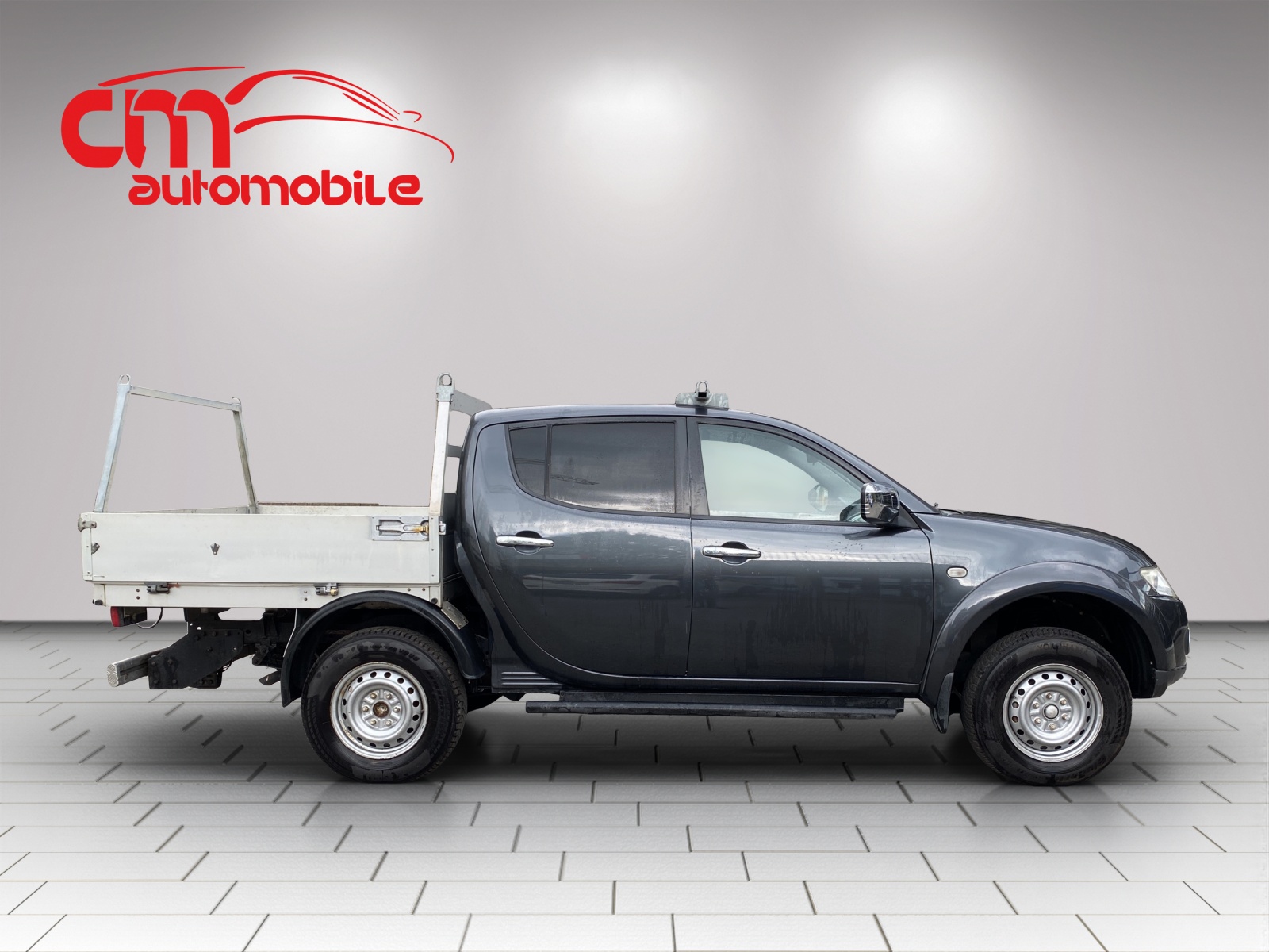 MITSUBISHI L 200 2.5 DID Invite Double Cab-image-4