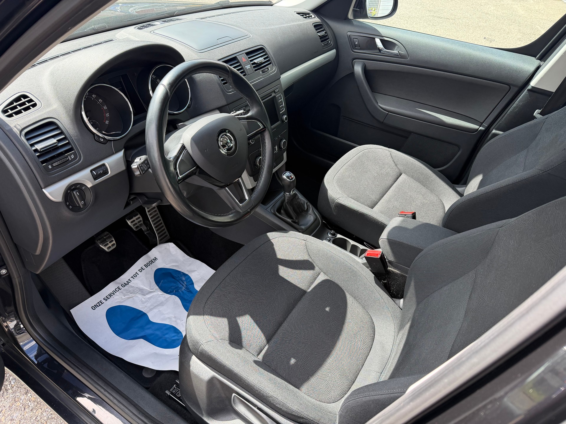 SKODA Yeti 2.0 TDI Ambition 4x4-image-4