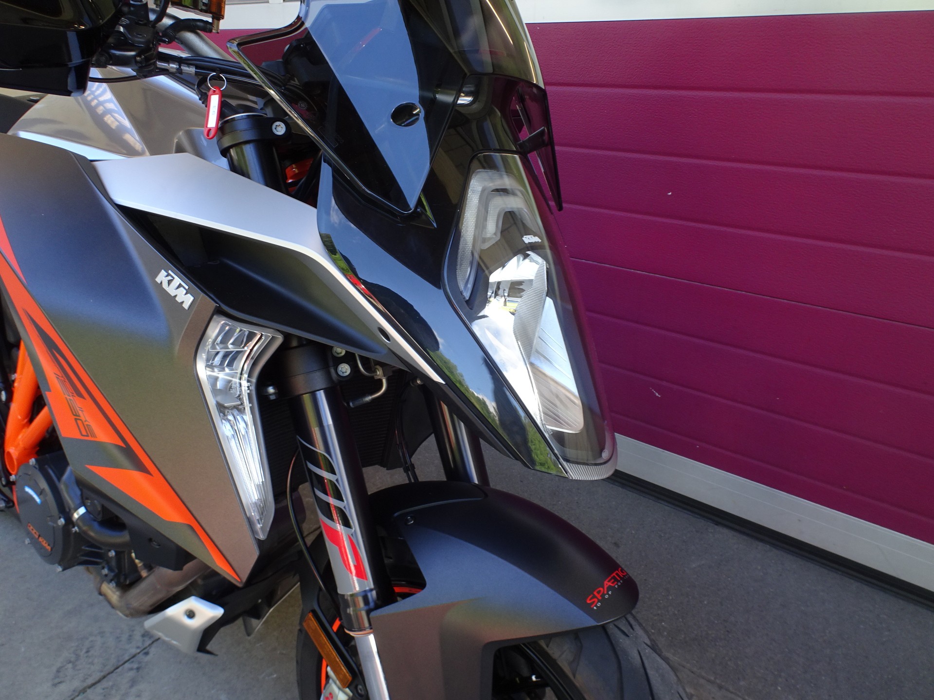 KTM 1290 Super Duke GT-image-11