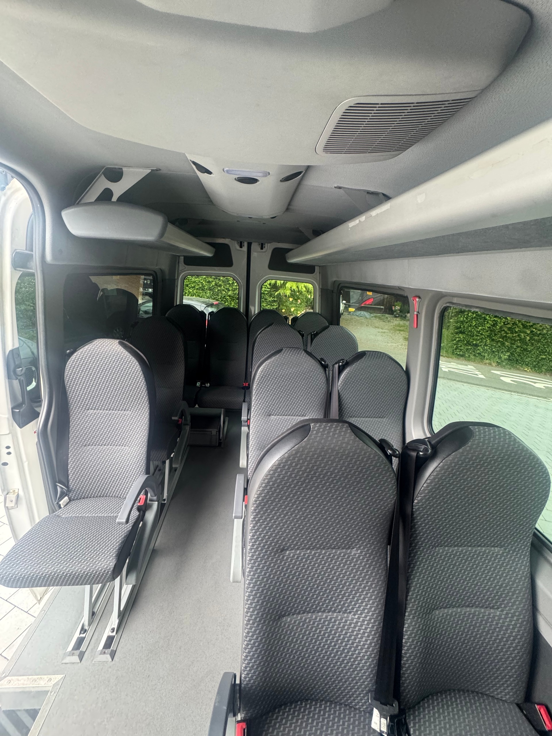 VW CRAFTER 35 2.0 BiTDI CR *14Plätzer*-image-14