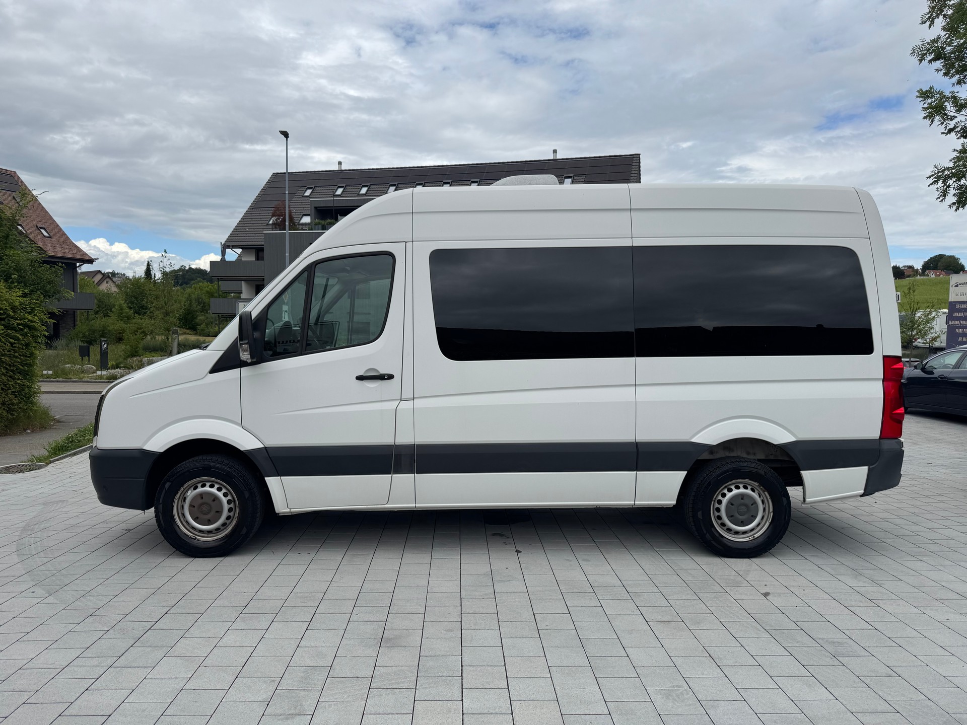VW CRAFTER 35 2.0 BiTDI CR *14Plätzer*-image-3