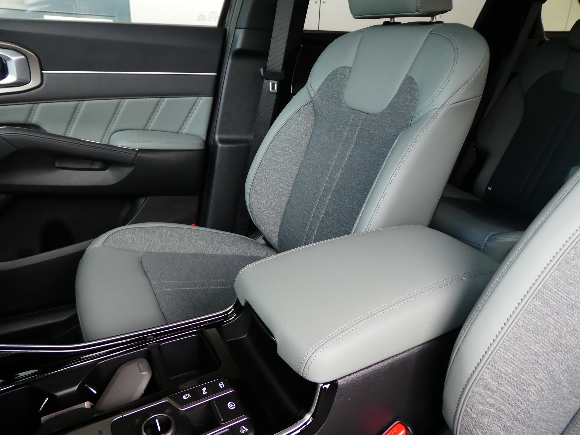 KIA Sorento 2.2 7P Power DCT-image-11