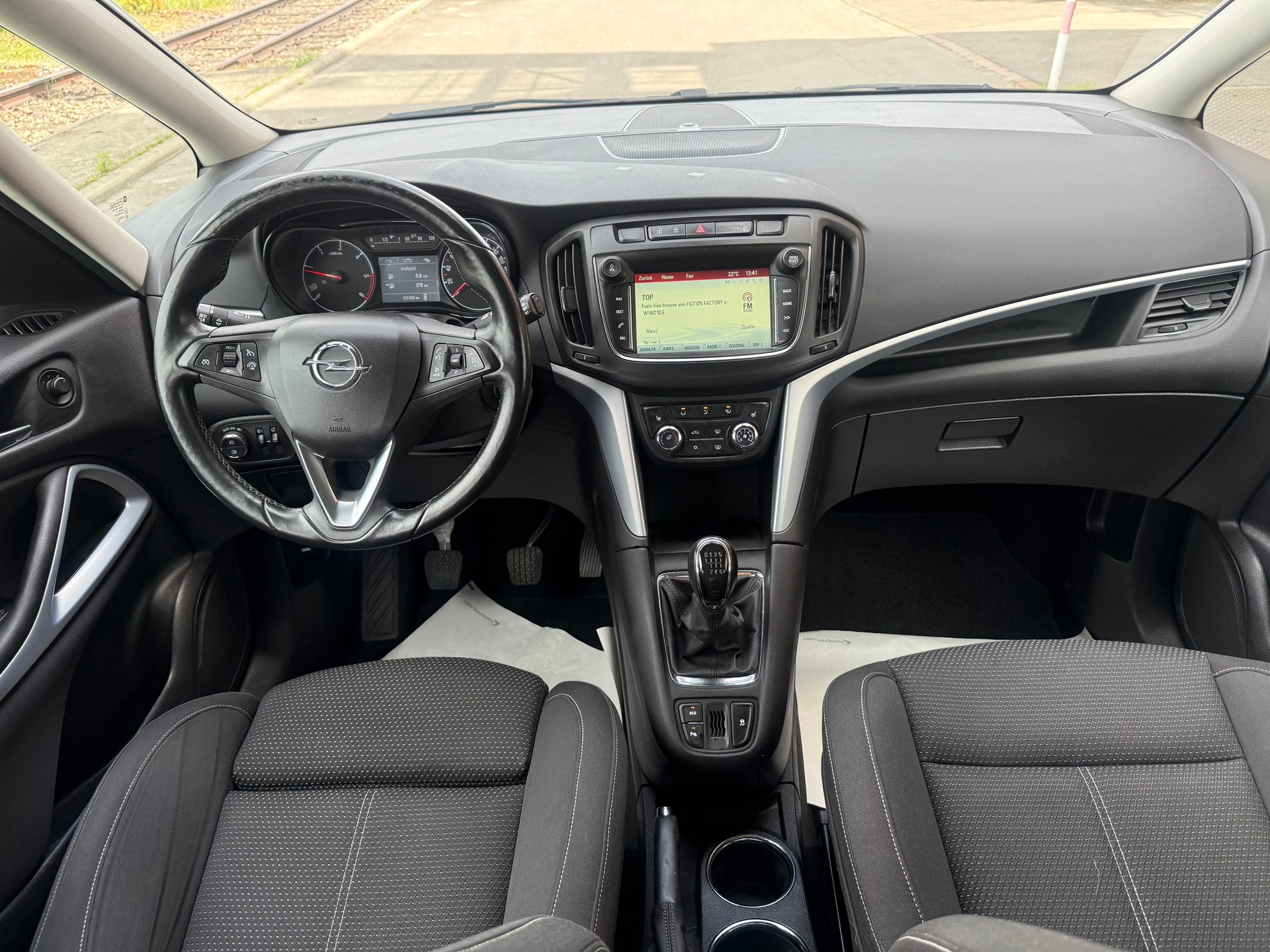 OPEL Zafira 1.6 CDTi Enjoy-image-10