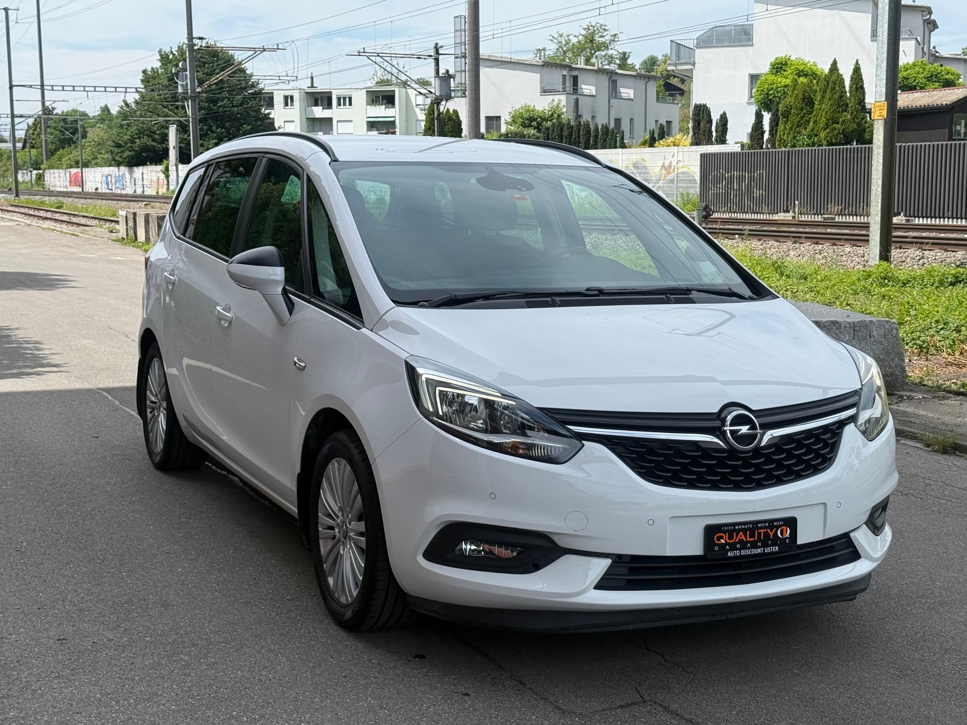 OPEL Zafira 1.6 CDTi Enjoy-image-1