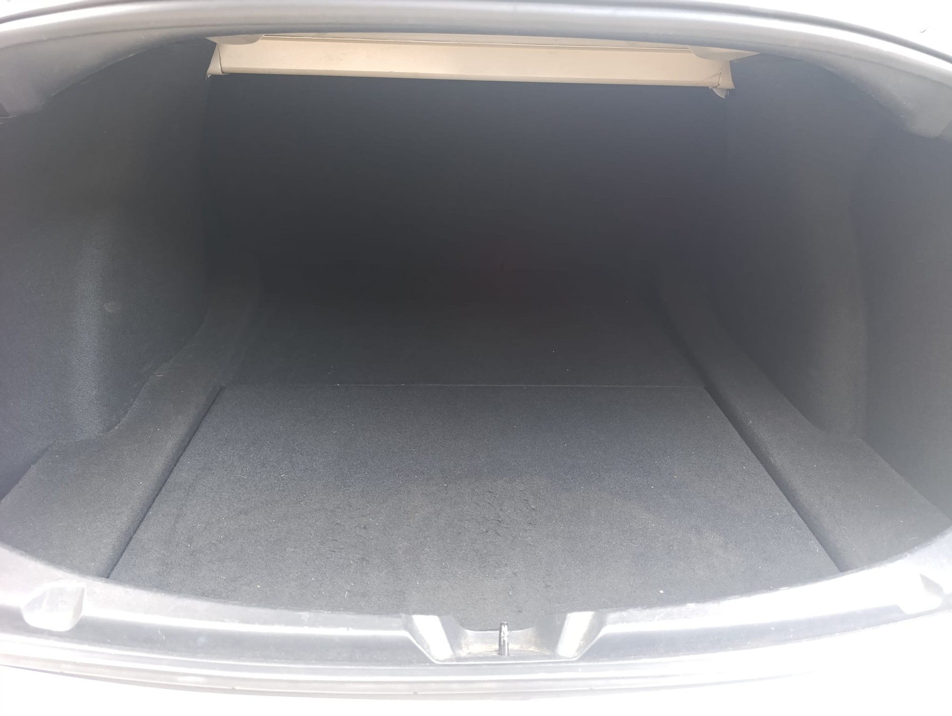 TESLA Model 3 Long Range Dual Motor AWD-image-8