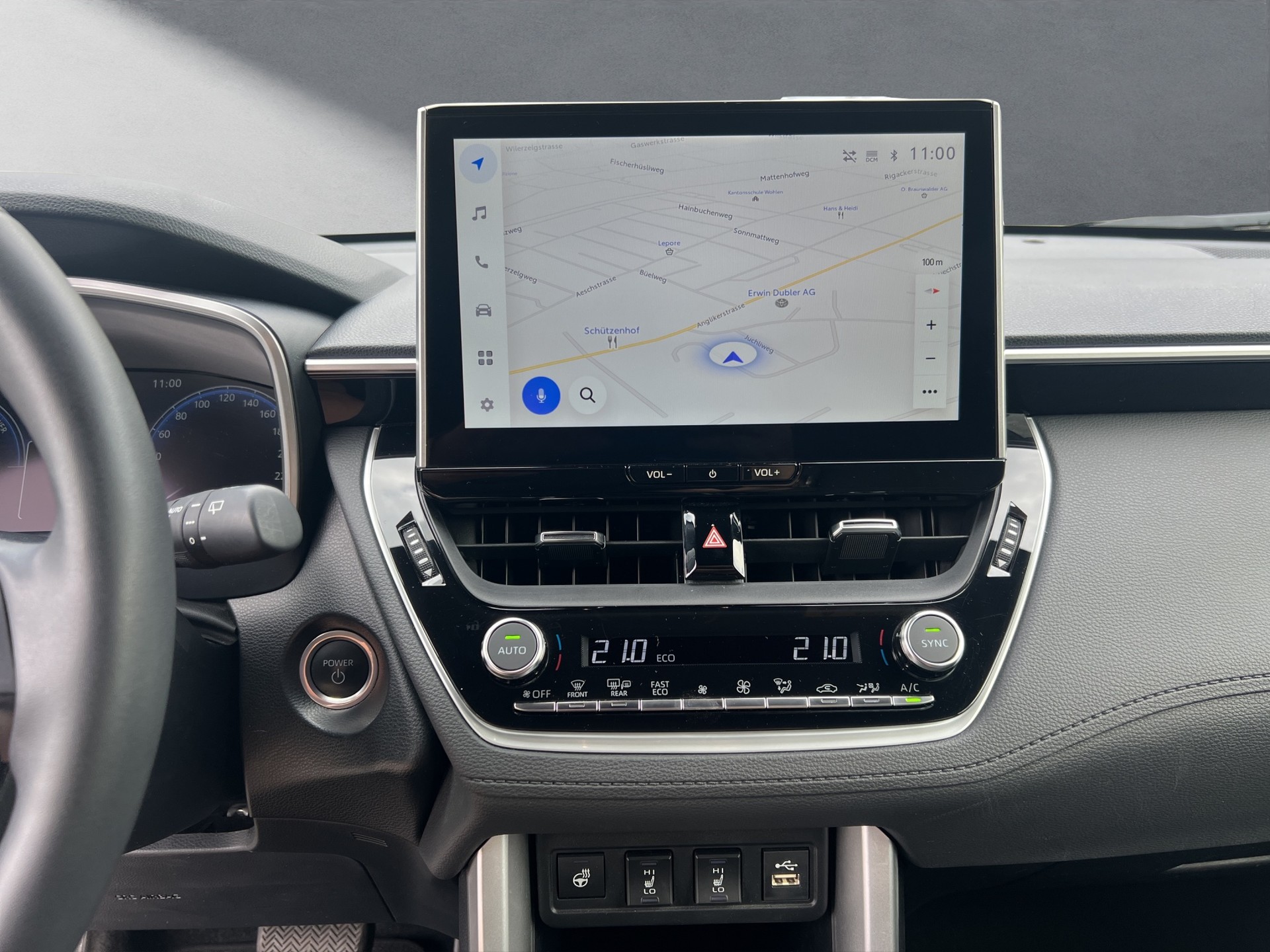 TOYOTA Corolla Cross 2.0 HSD Trend AWD-i-image-5
