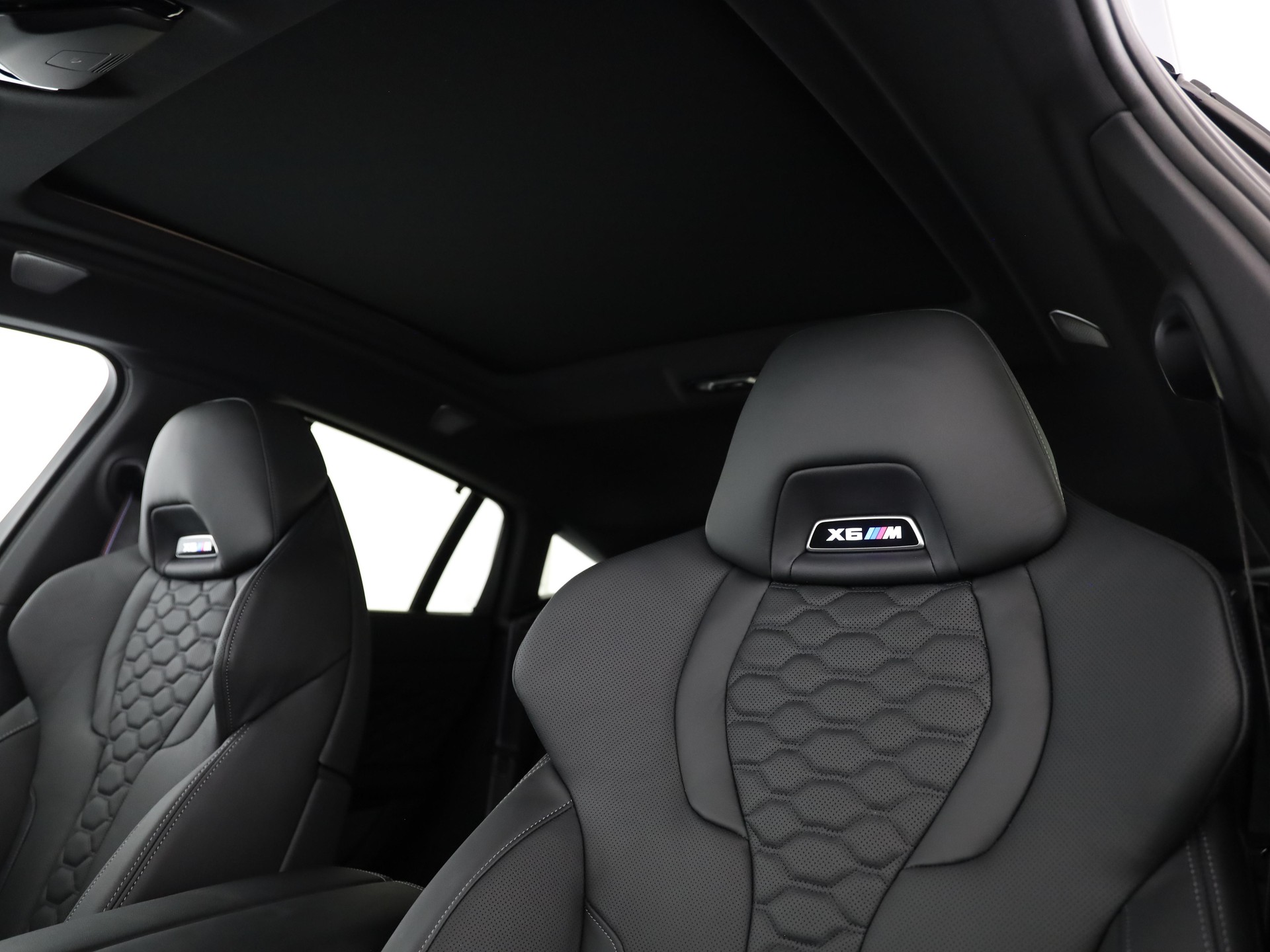 BMW X6 M Competition-image-17