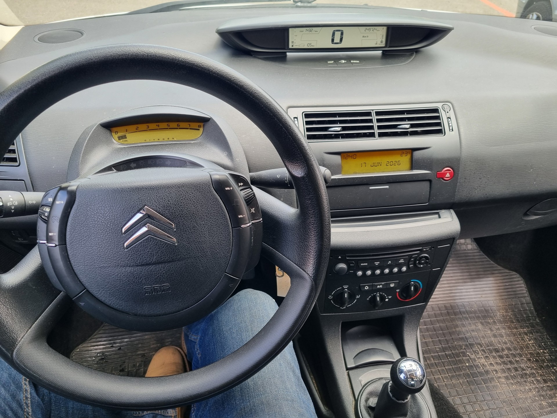 CITROEN C4 Berline 1.6i 16V SX-image-10