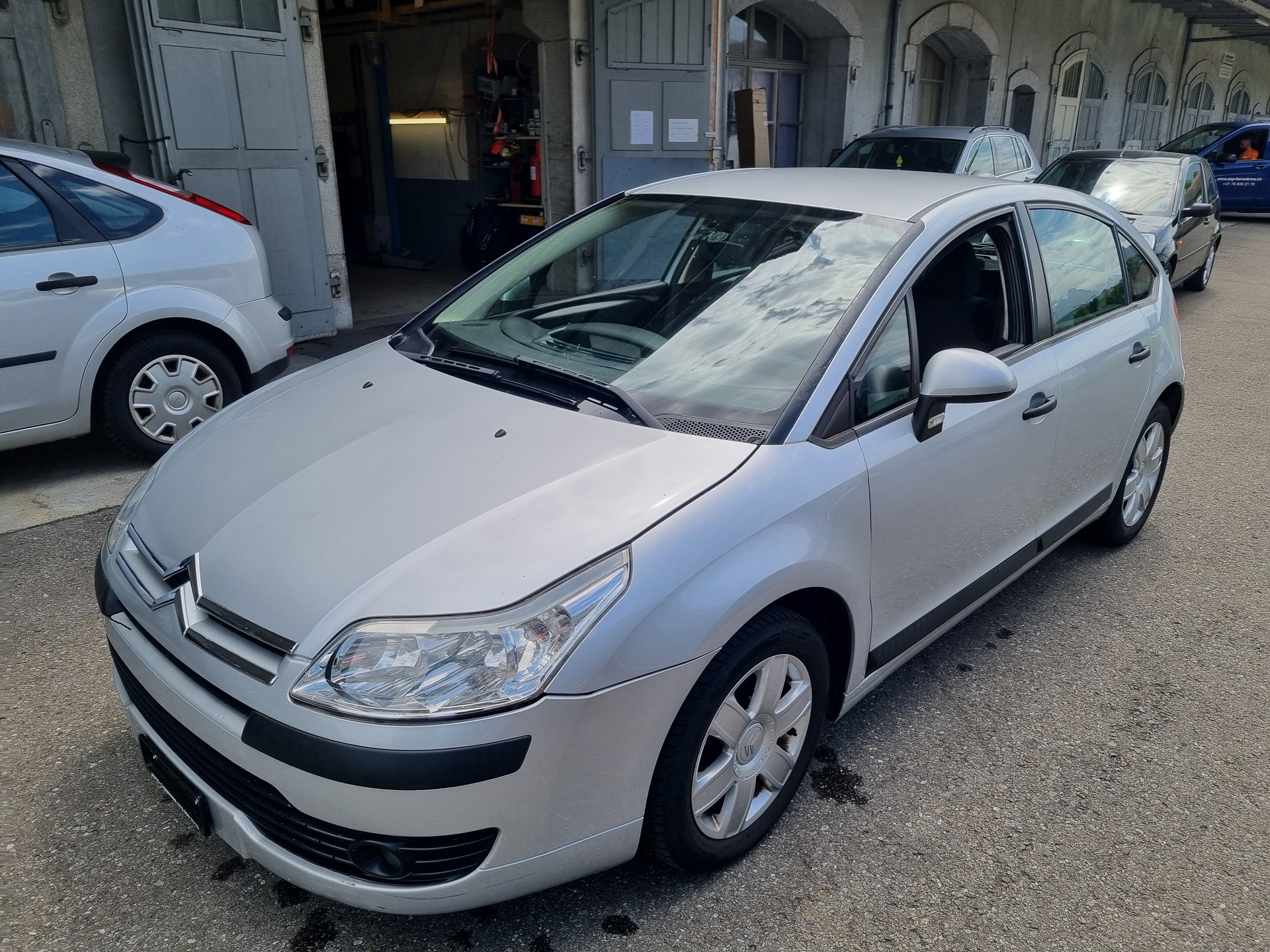 CITROEN C4 Berline 1.6i 16V SX-image-0