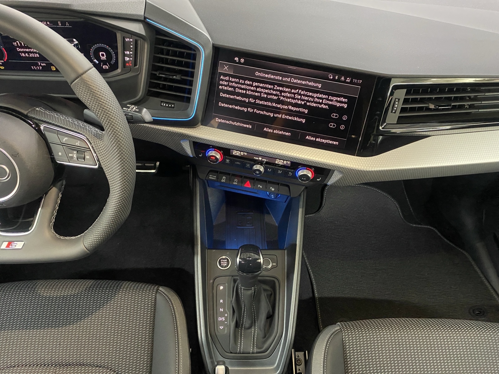 AUDI A1 Sportback 40 TFSI S Line S-tronic-image-10