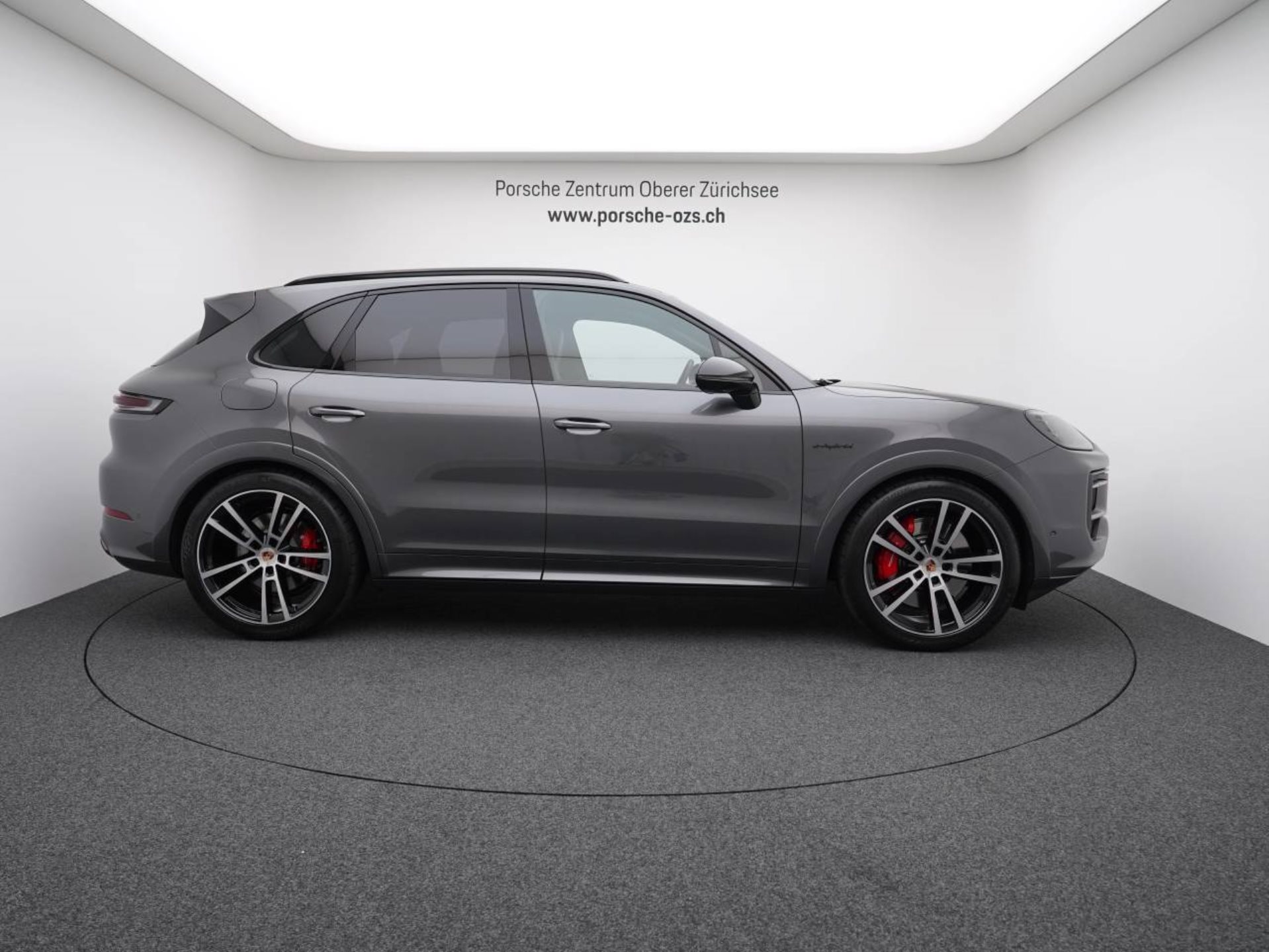 PORSCHE Cayenne S E-Hybrid-image-7
