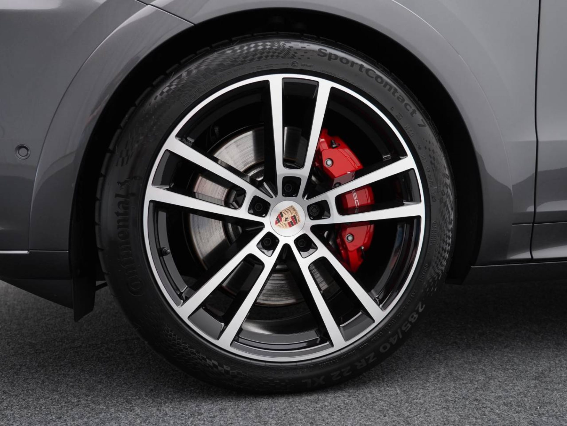 PORSCHE Cayenne S E-Hybrid-image-10