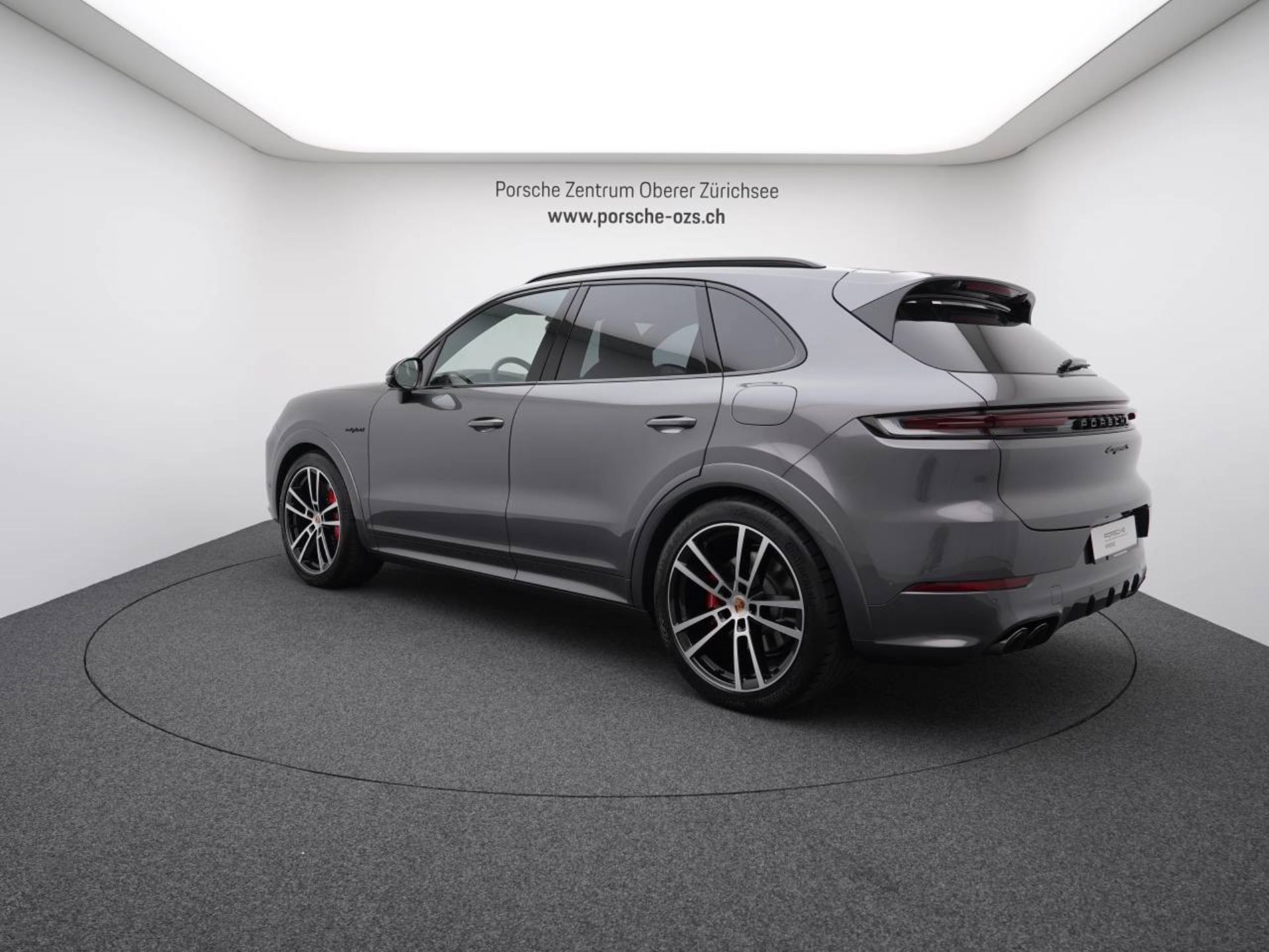 PORSCHE Cayenne S E-Hybrid-image-2