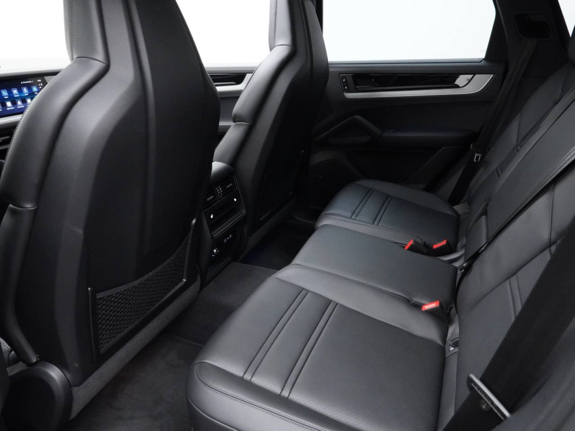 PORSCHE Cayenne S E-Hybrid-image-28