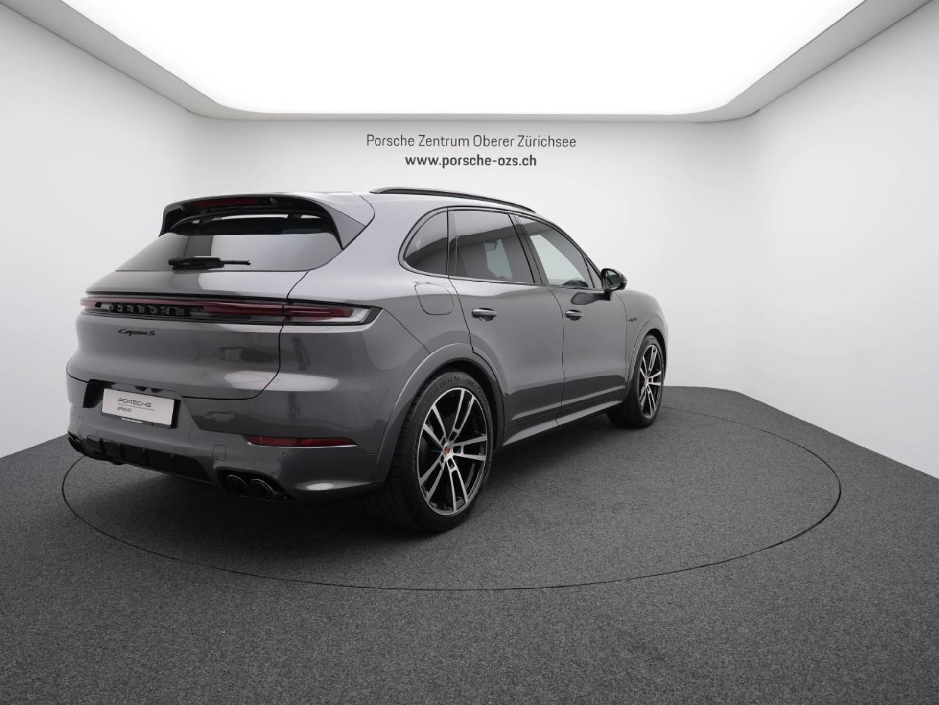 PORSCHE Cayenne S E-Hybrid-image-6
